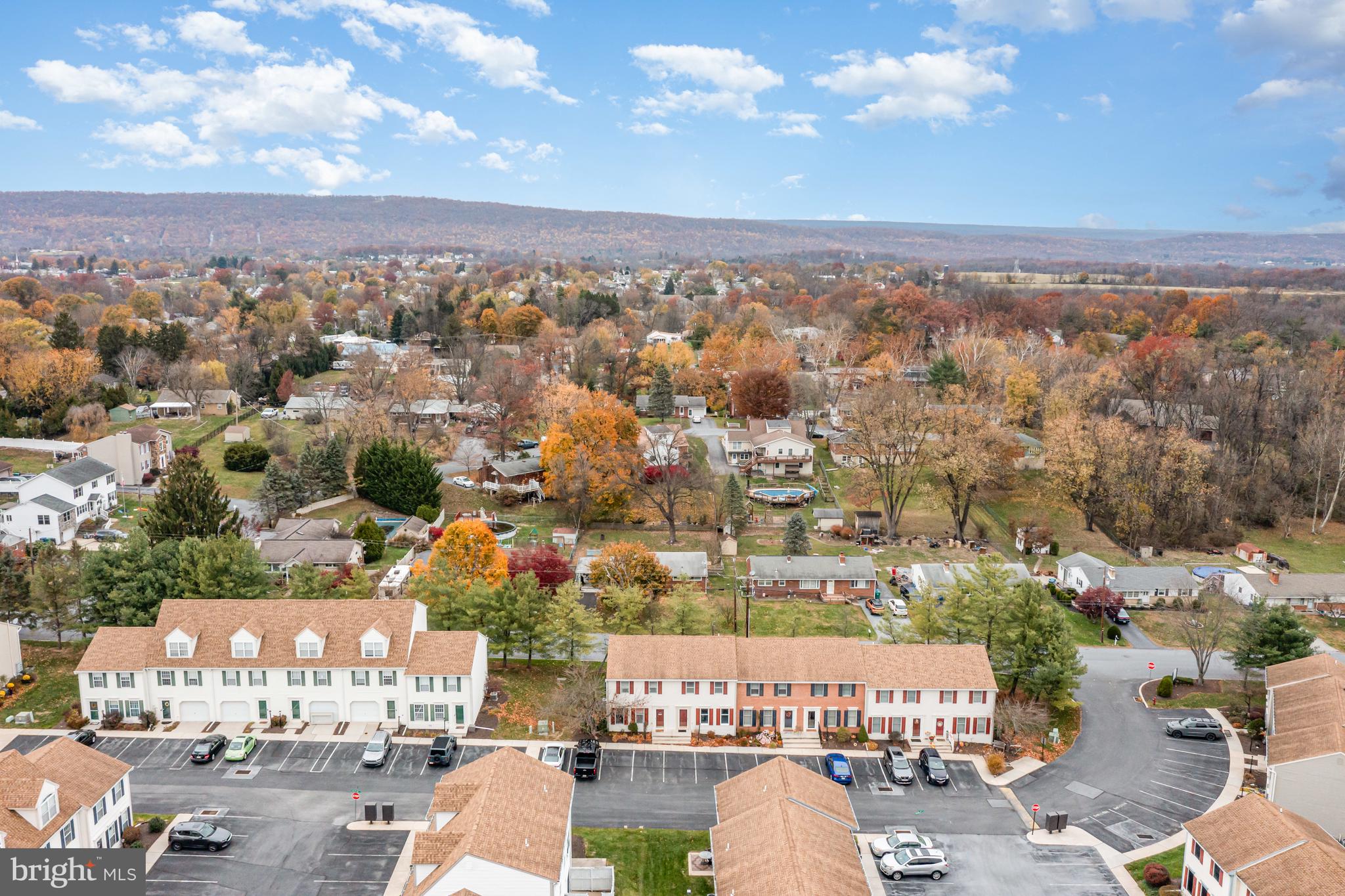 DARLINGTON VILLAGE - Residential