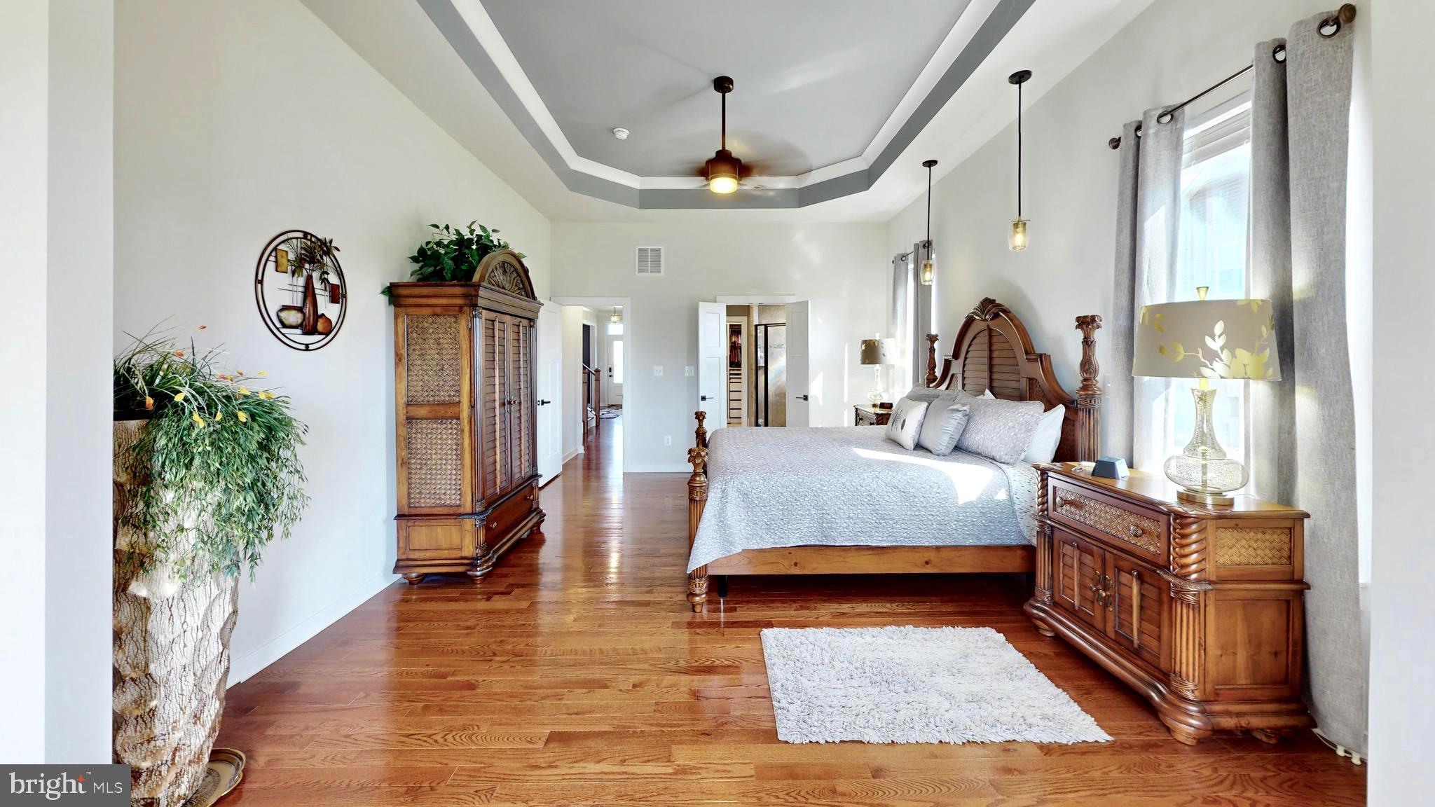 PARX ESTATES - Residential