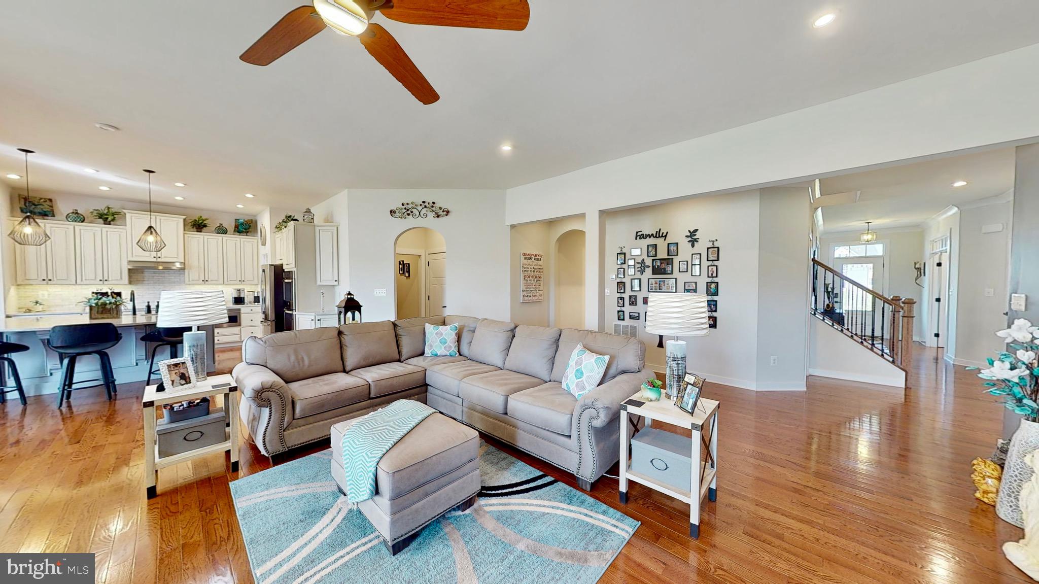 PARX ESTATES - Residential