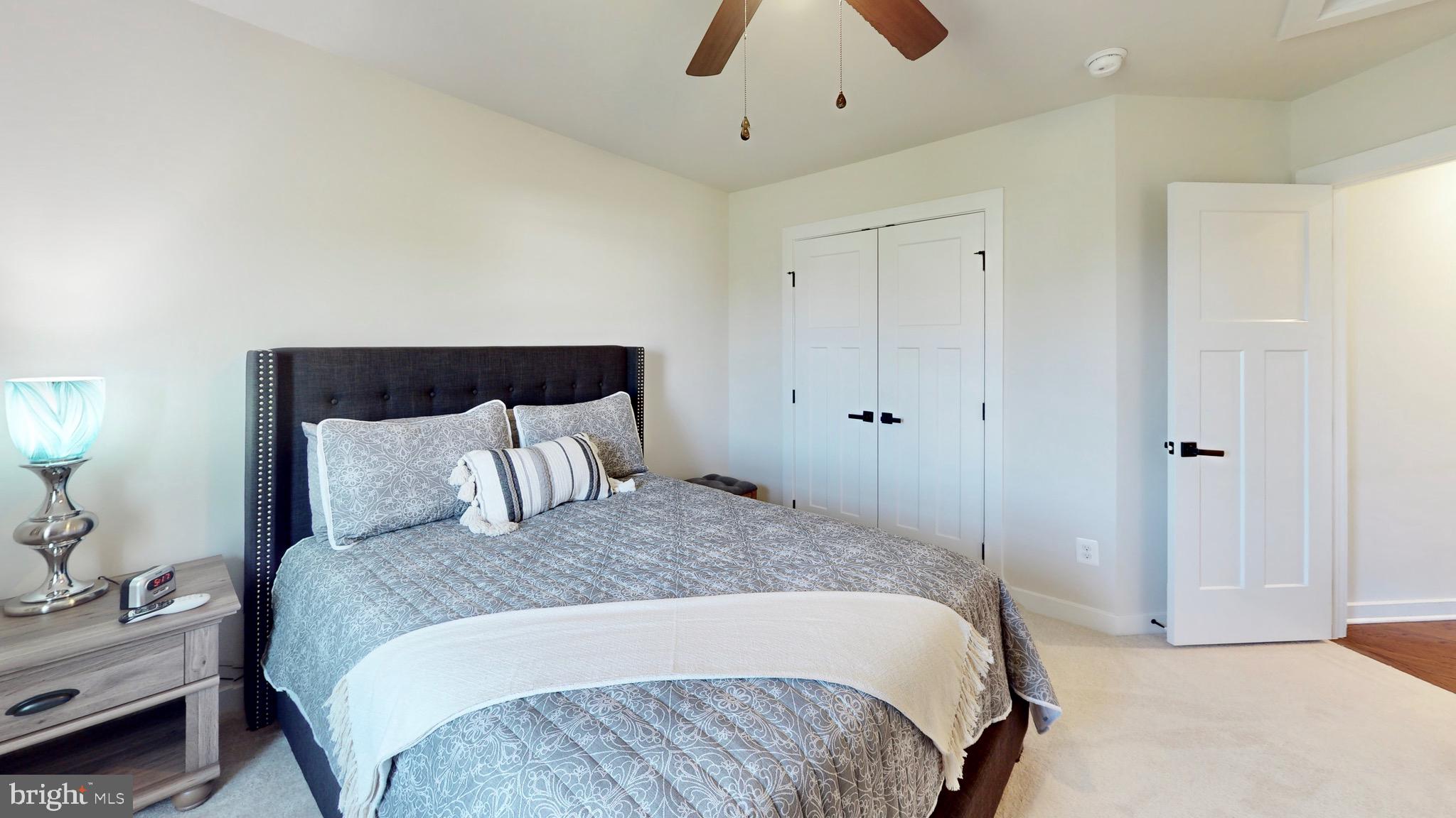 PARX ESTATES - Residential