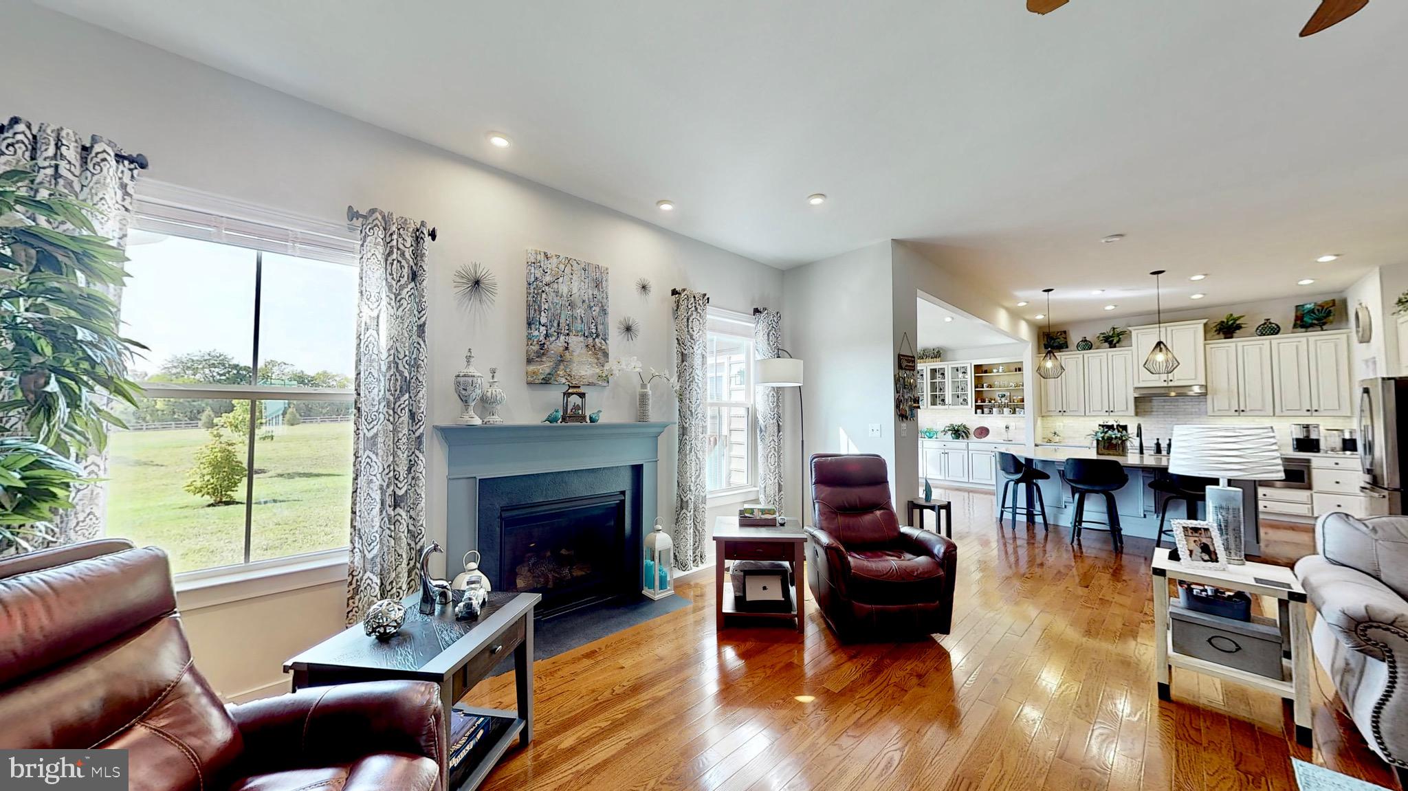 PARX ESTATES - Residential