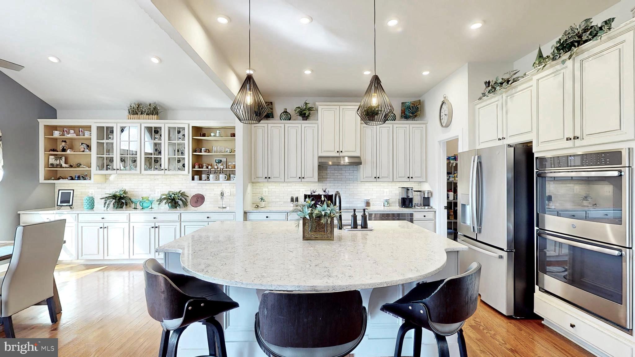 PARX ESTATES - Residential