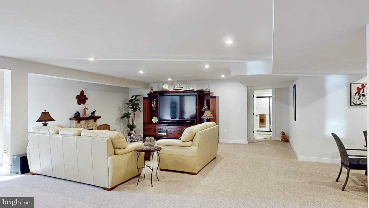 PARX ESTATES - Residential