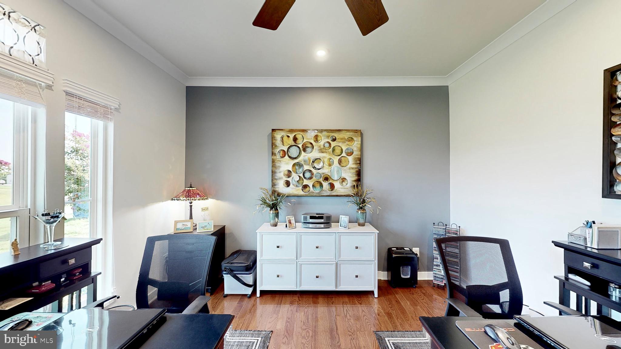 PARX ESTATES - Residential