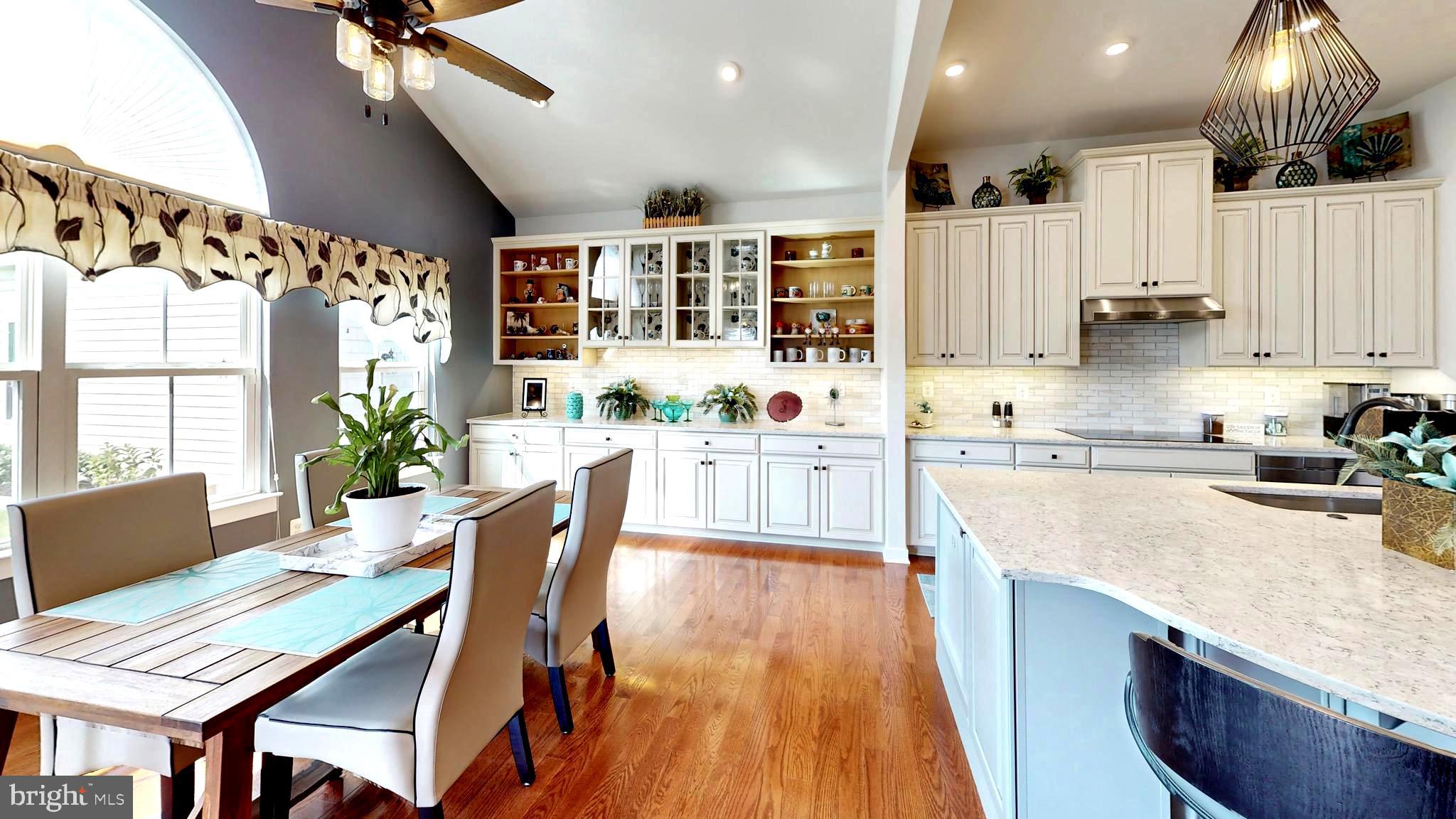 PARX ESTATES - Residential