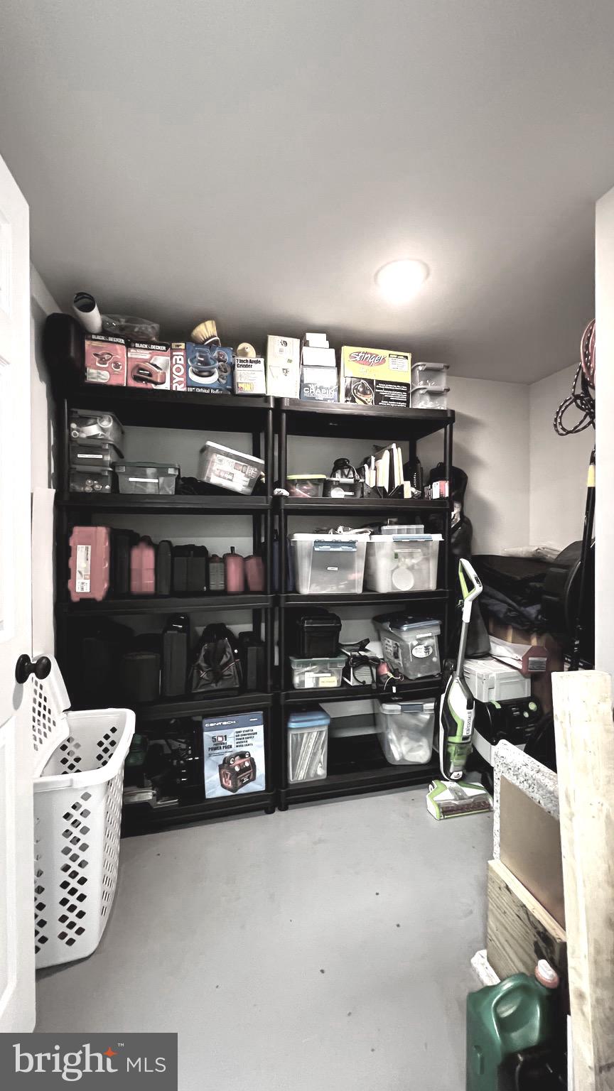 PARX ESTATES - Residential