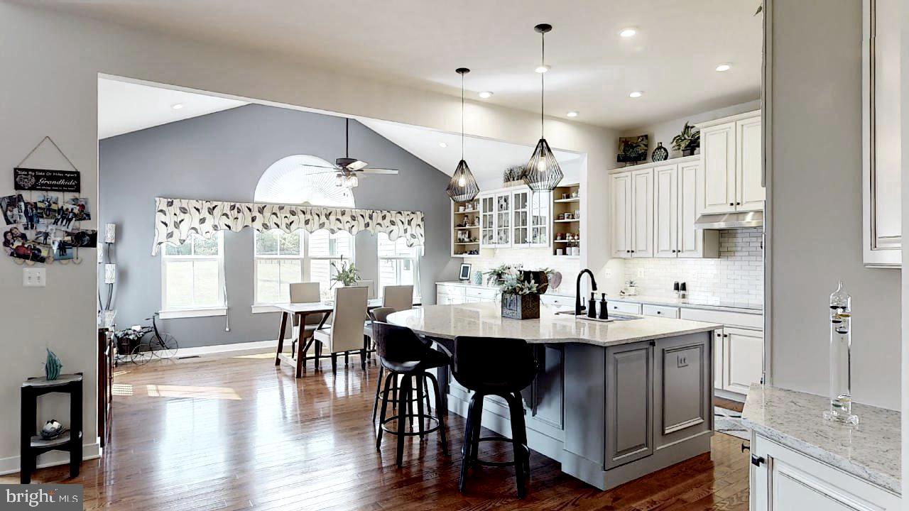 PARX ESTATES - Residential