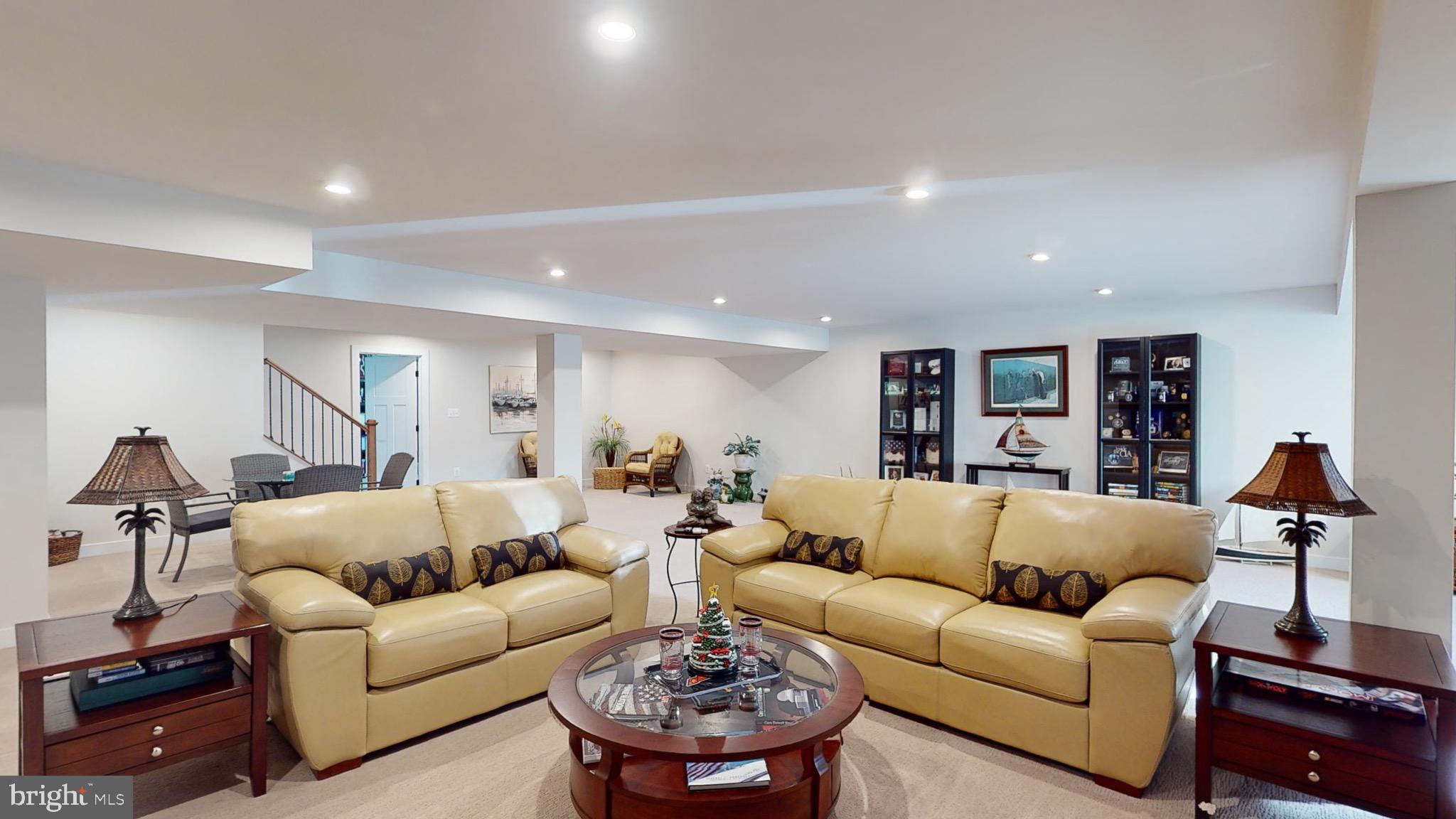 PARX ESTATES - Residential