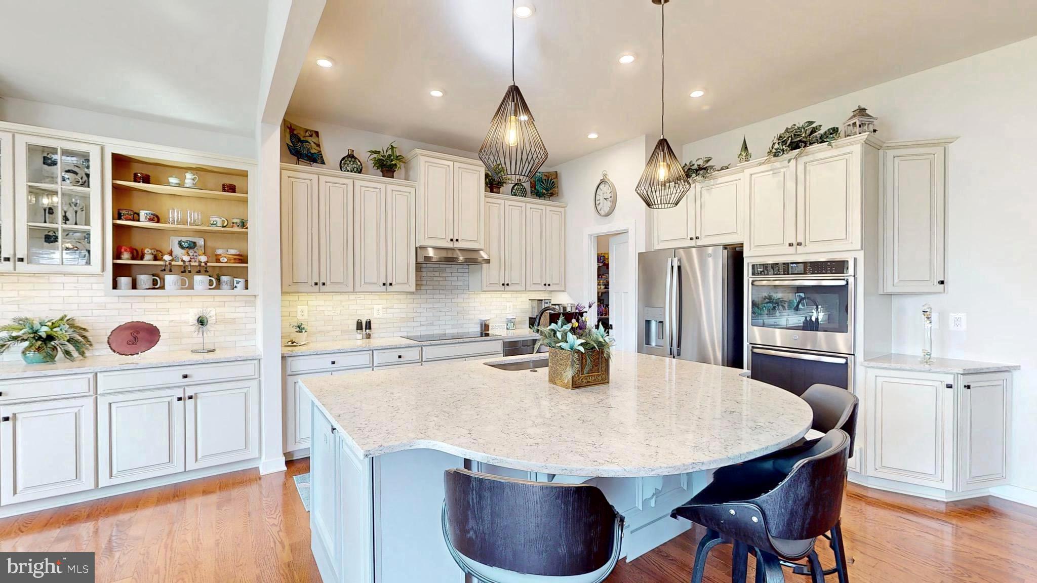 PARX ESTATES - Residential