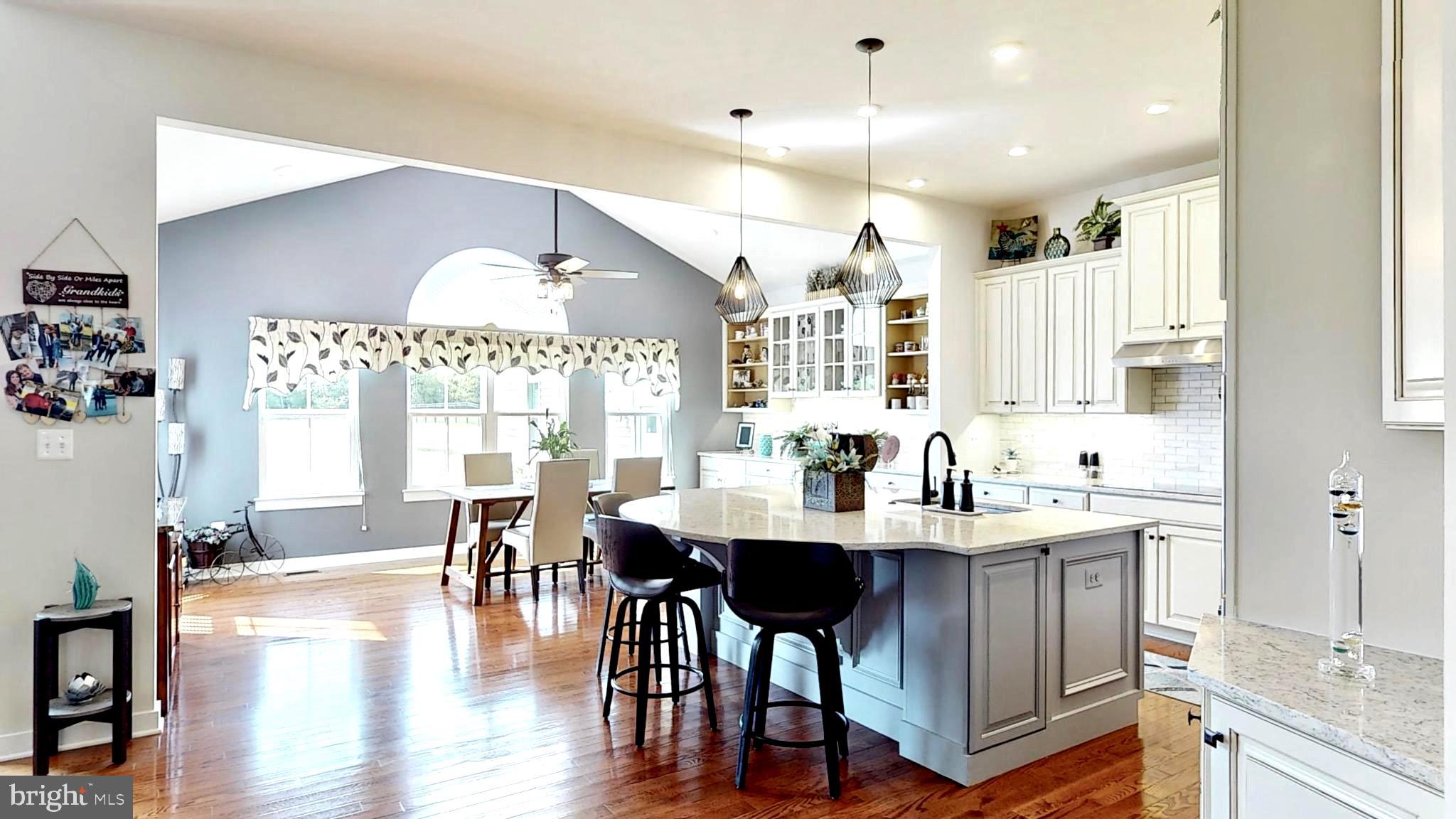 PARX ESTATES - Residential