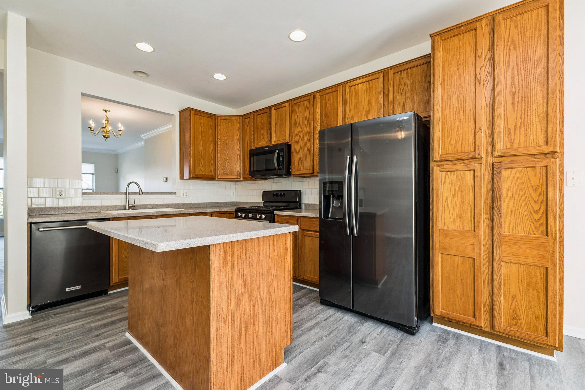 PW COUNTY CENTER LANDBAY - Residential Lease