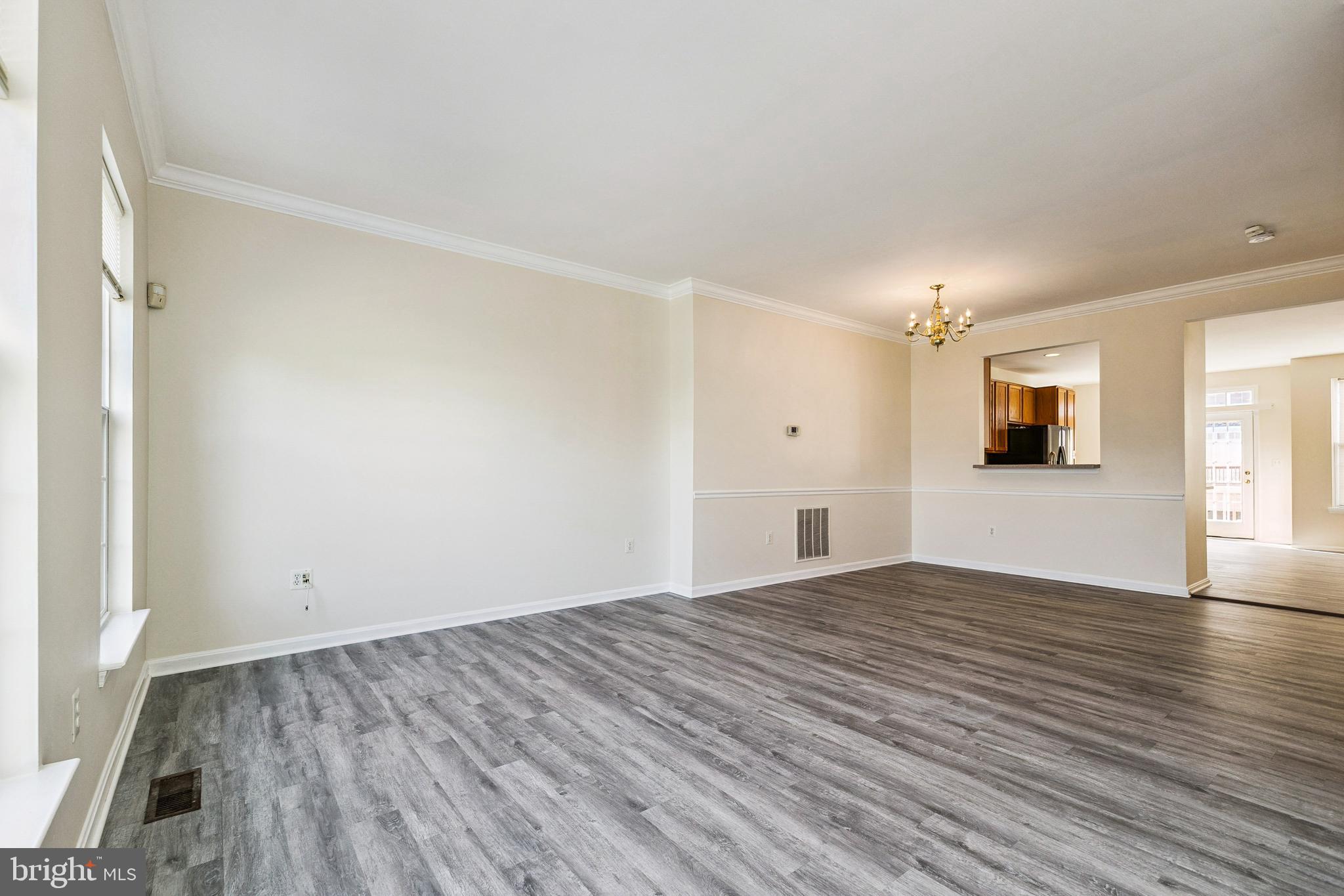 PW COUNTY CENTER LANDBAY - Residential Lease