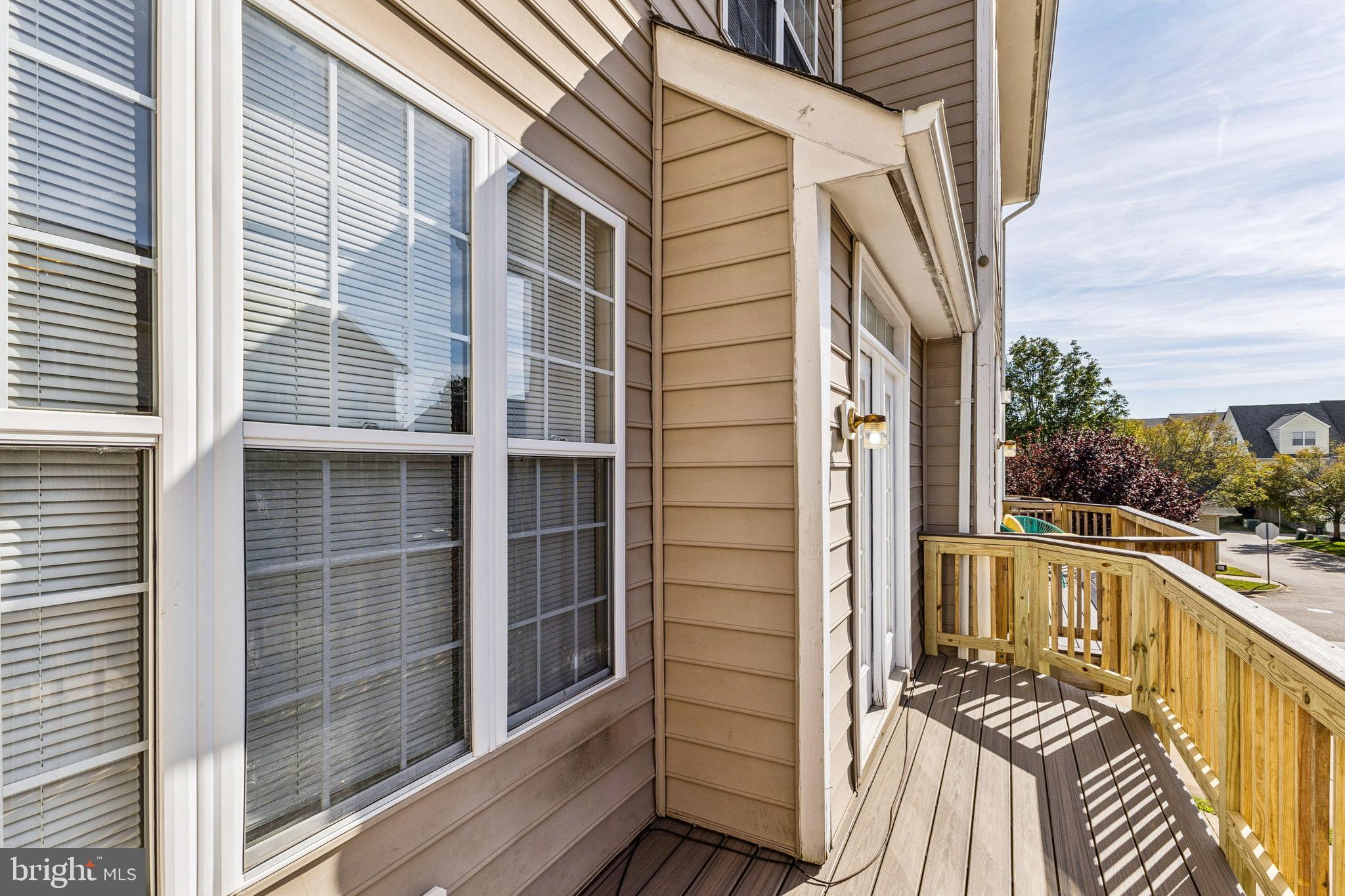 PW COUNTY CENTER LANDBAY - Residential Lease