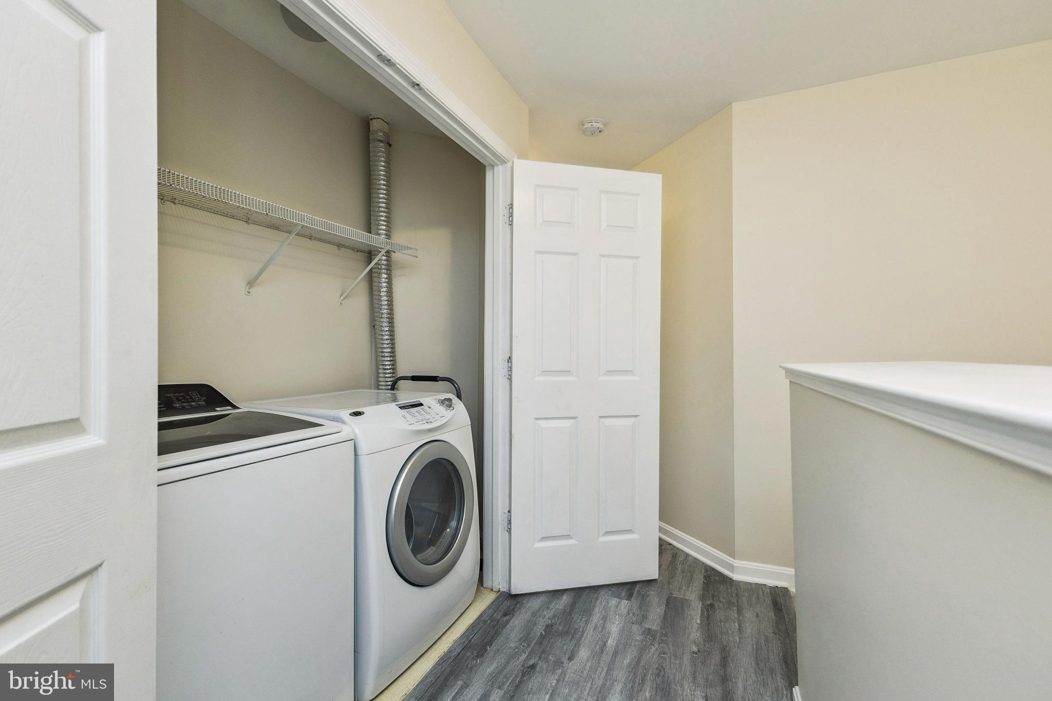 PW COUNTY CENTER LANDBAY - Residential Lease