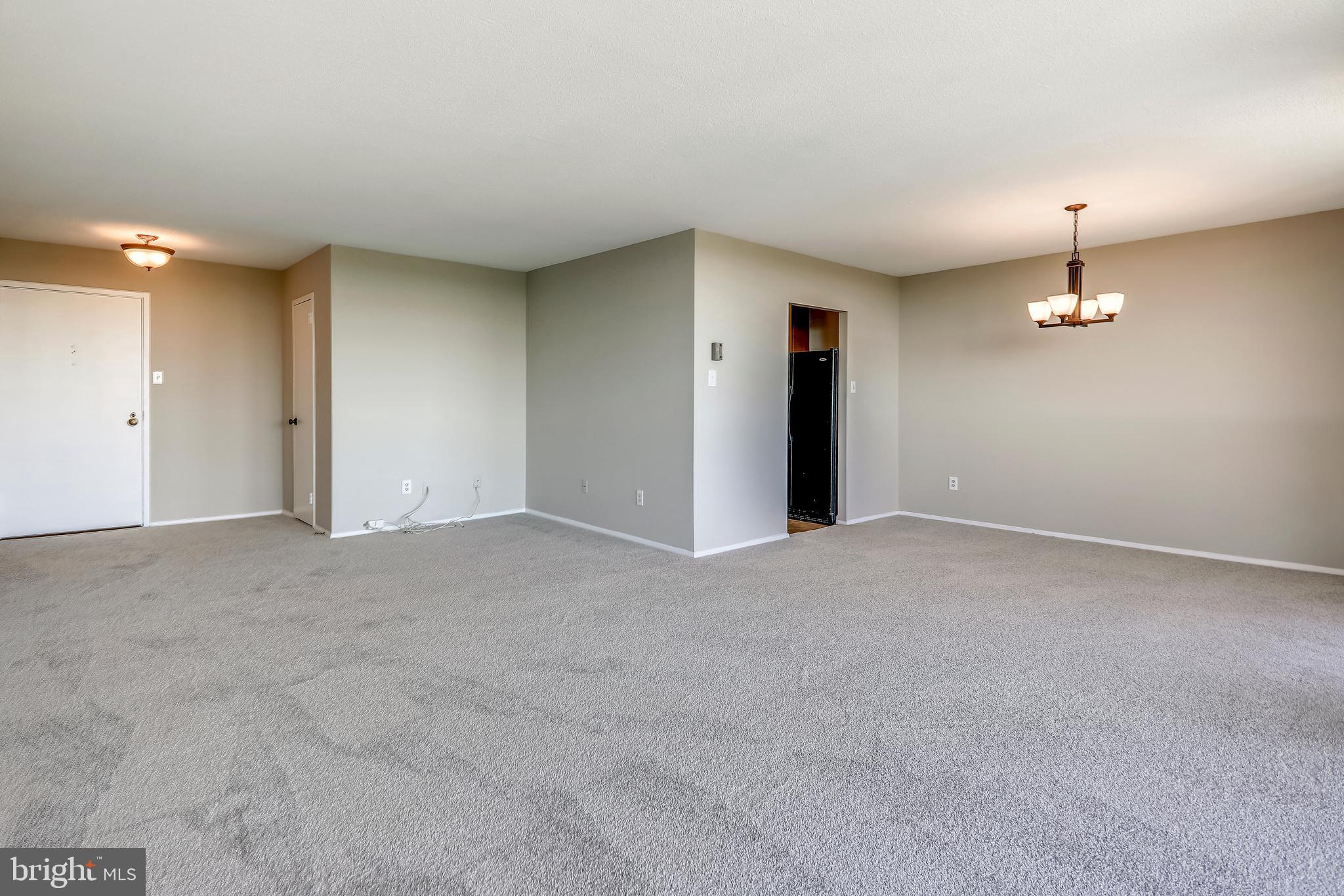 TOWERS IN WESTCHESTER PARK - Residential