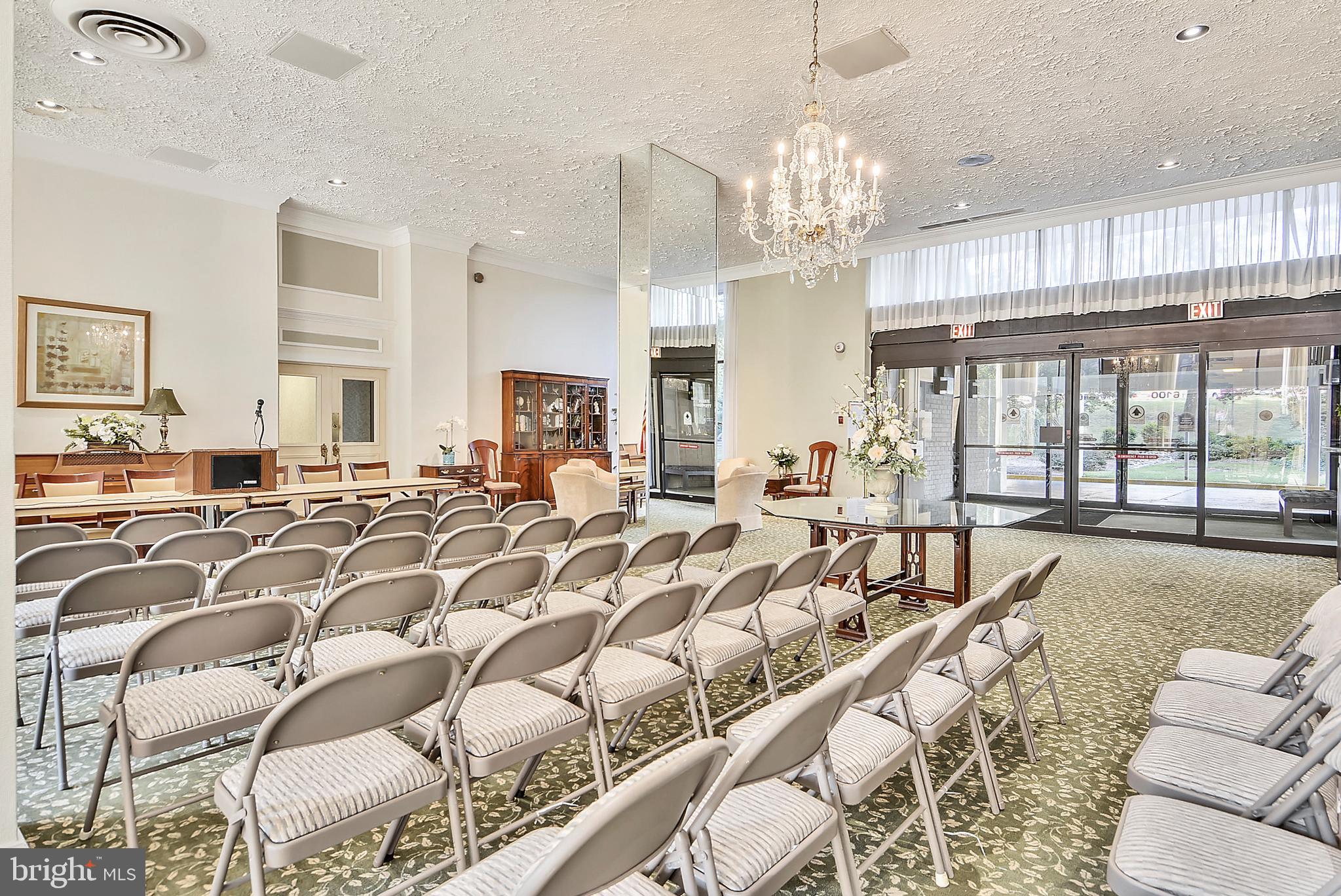 TOWERS IN WESTCHESTER PARK - Residential