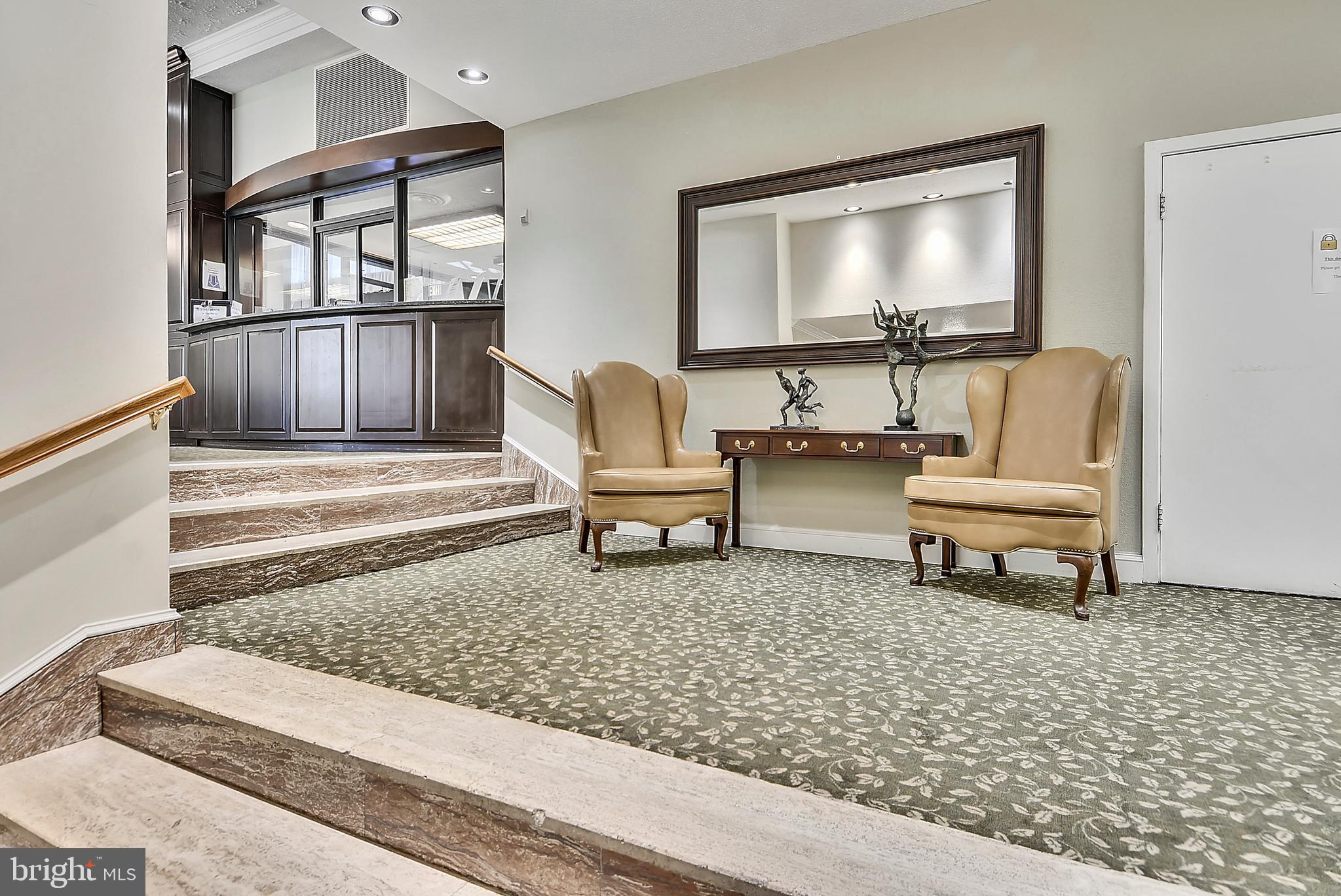 TOWERS IN WESTCHESTER PARK - Residential