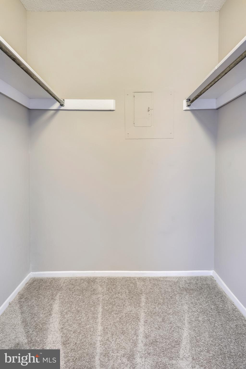 TOWERS IN WESTCHESTER PARK - Residential