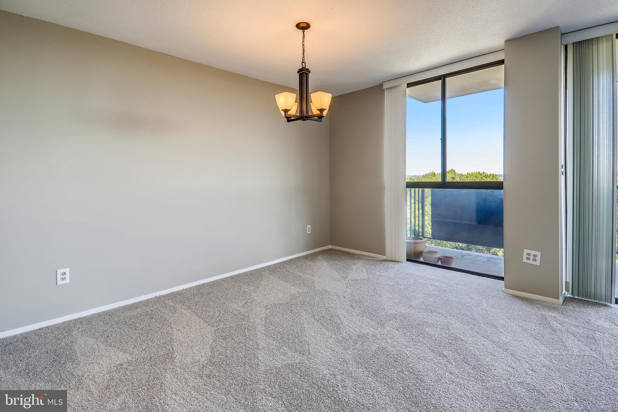 TOWERS IN WESTCHESTER PARK - Residential