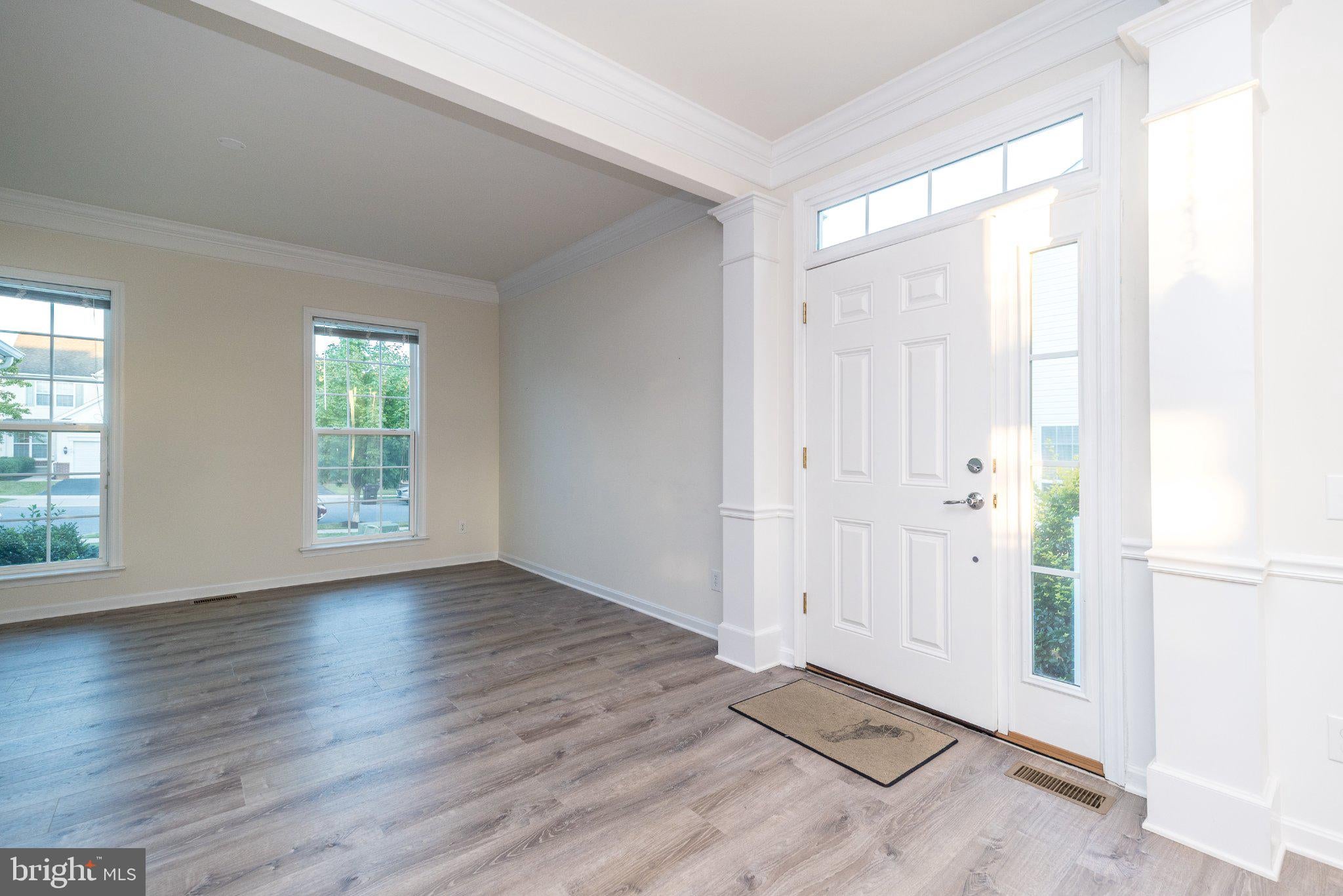 1824 EMERALD DRIVE
