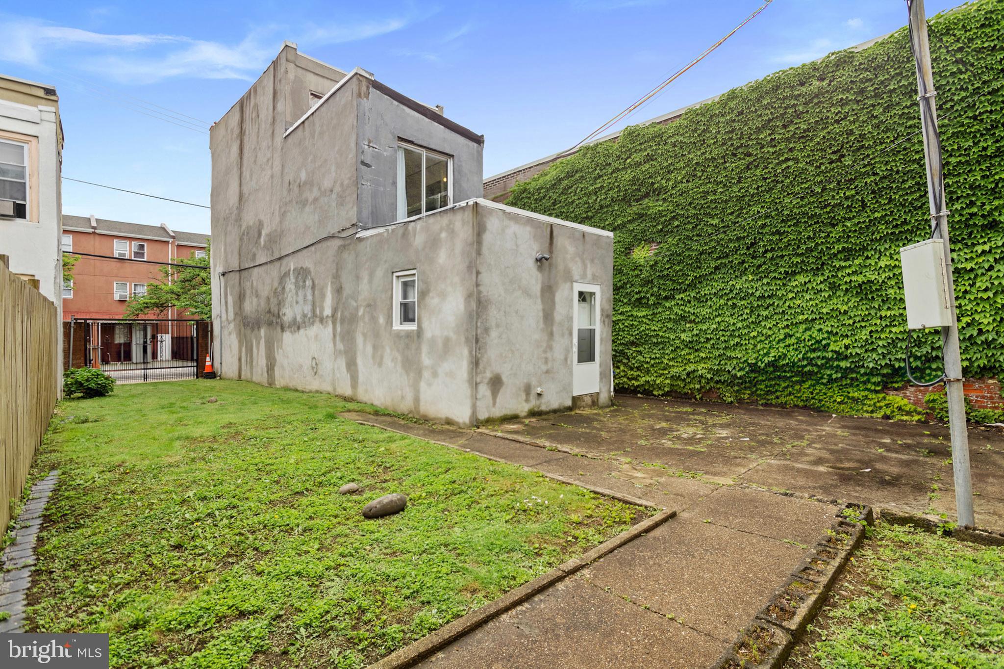 131 W NORRIS STREET