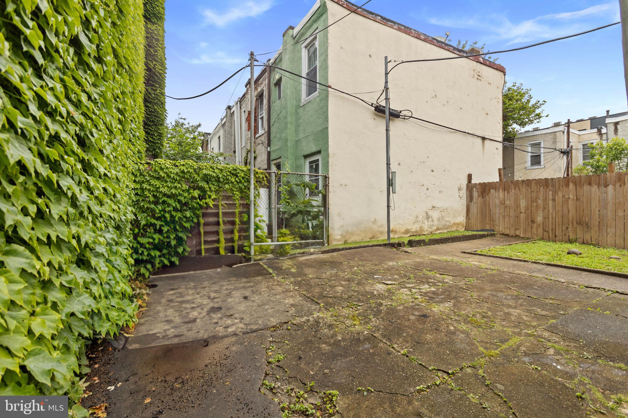 131 W NORRIS STREET