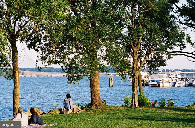 YATES GARDENS - Residential