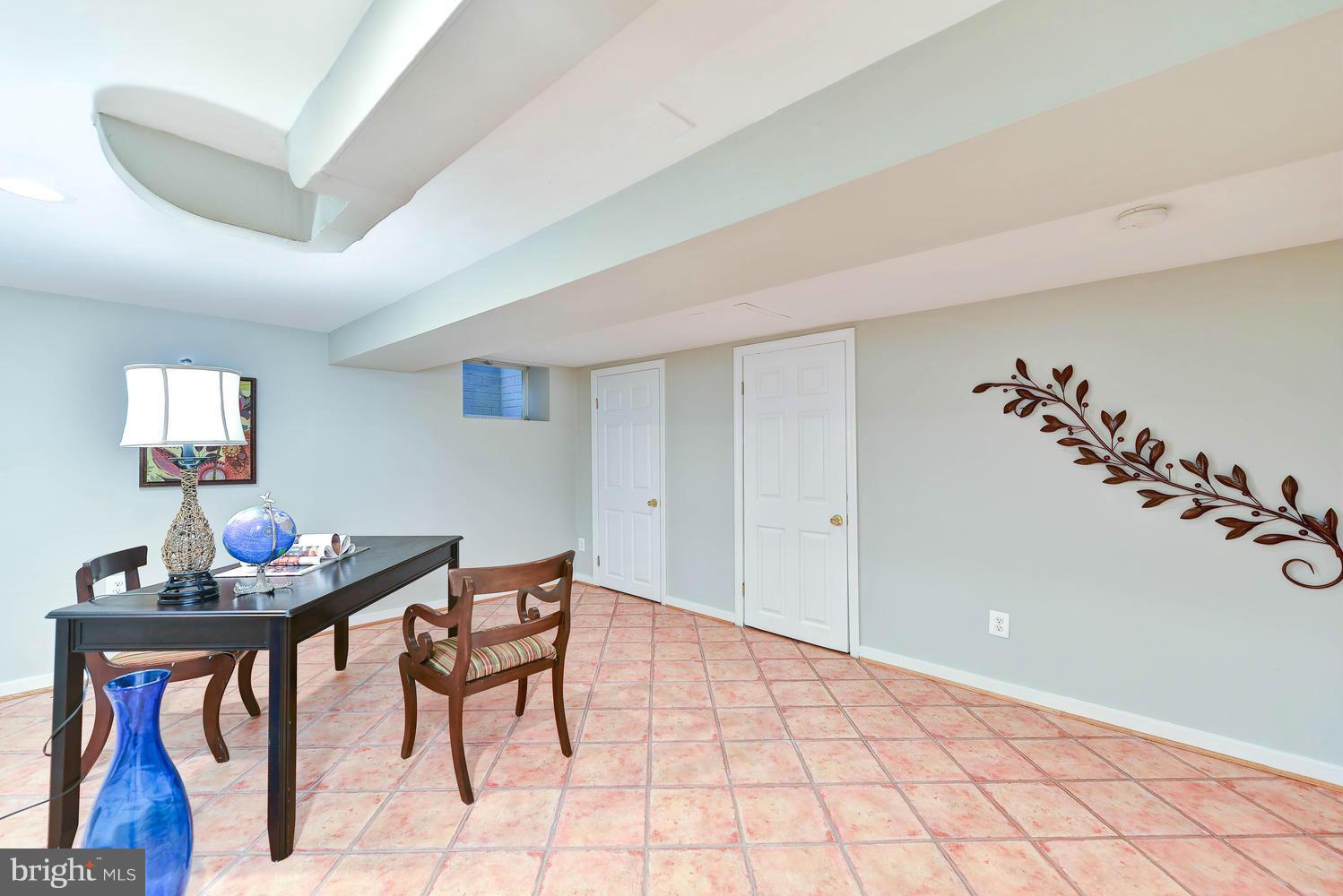 YATES GARDENS - Residential