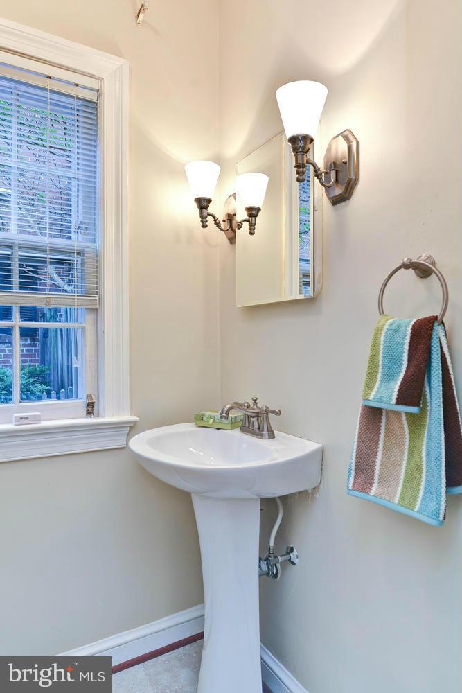 YATES GARDENS - Residential