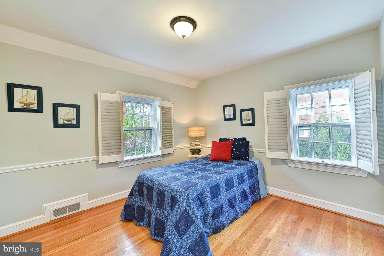 YATES GARDENS - Residential