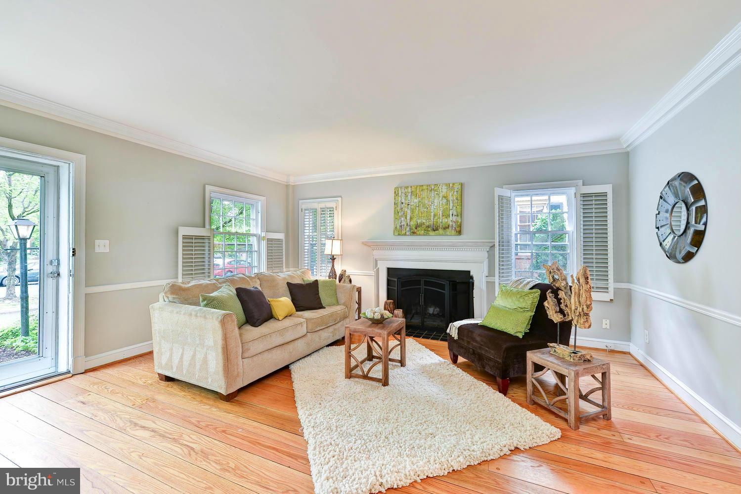 YATES GARDENS - Residential