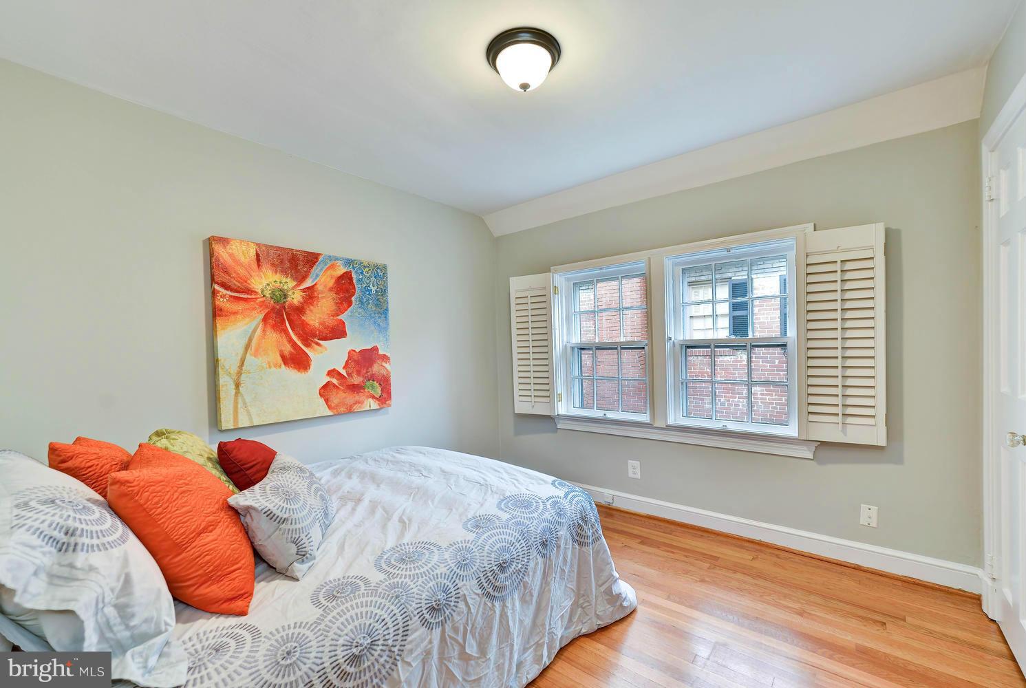 YATES GARDENS - Residential