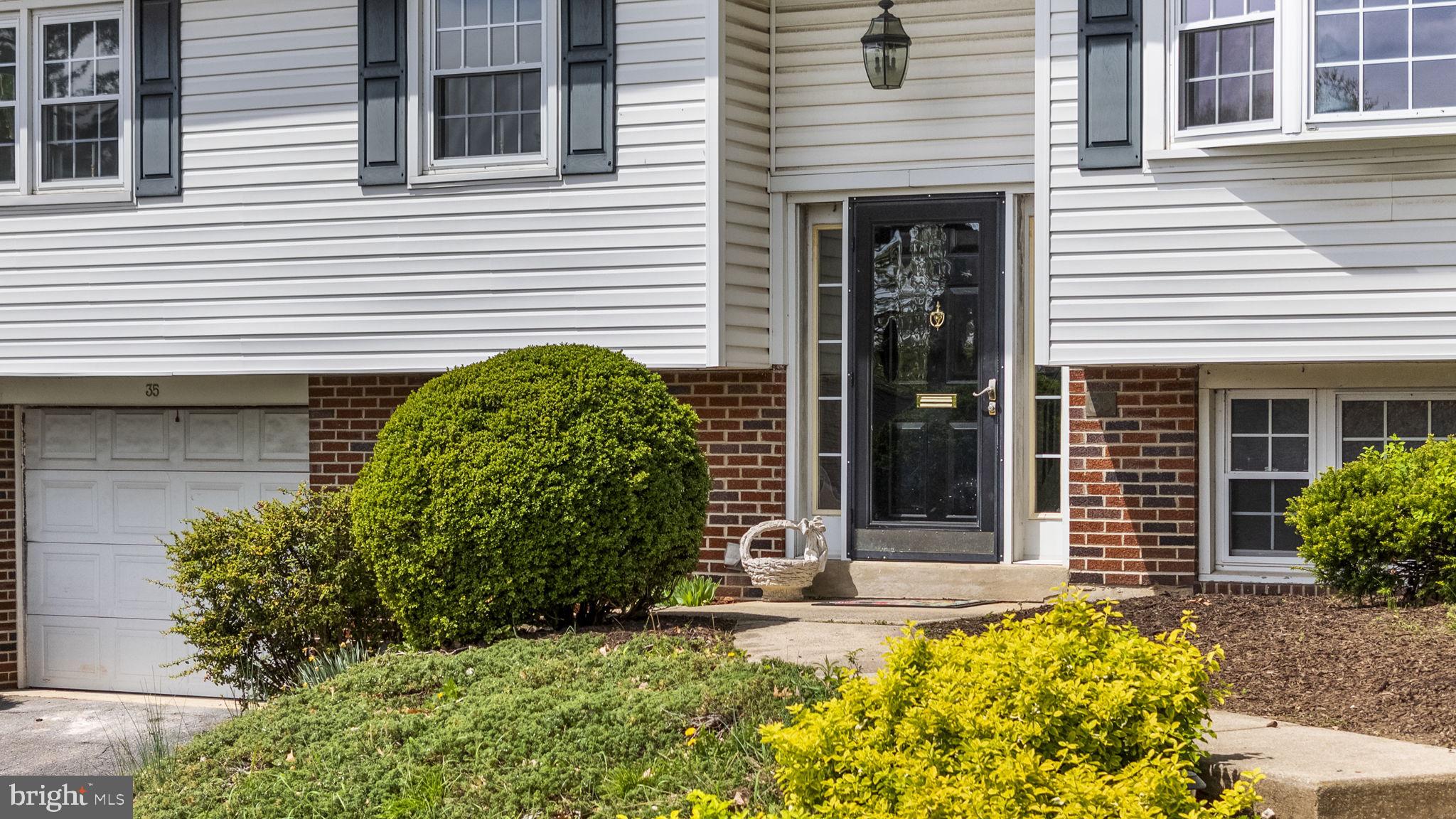 35 HAWTHORNE ROAD