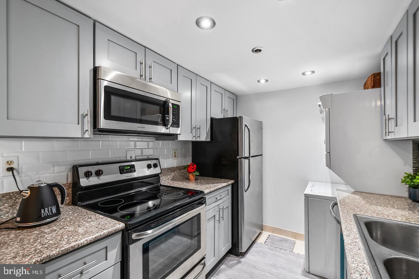 5911 EDSALL ROAD 608