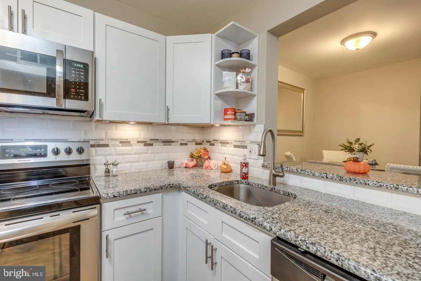 Maple Shade, New Jersey 08052, United States, 2 Bedrooms Bedrooms, ,1 BathroomBathrooms,Residential,Active,233900