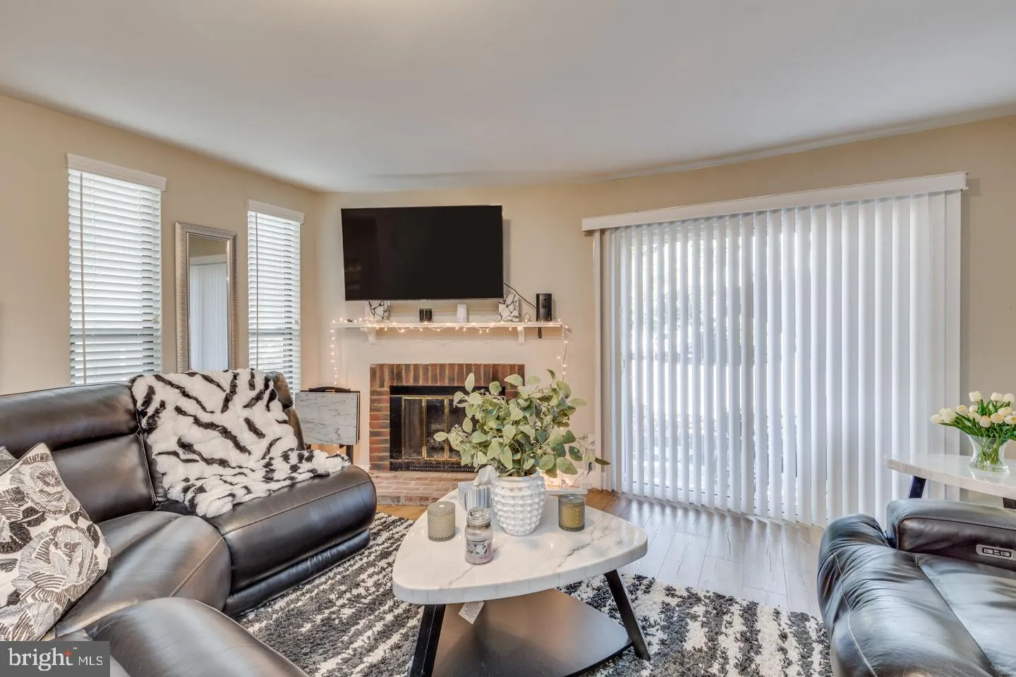 Maple Shade, New Jersey 08052, United States, 2 Bedrooms Bedrooms, ,1 BathroomBathrooms,Residential,Active,233900