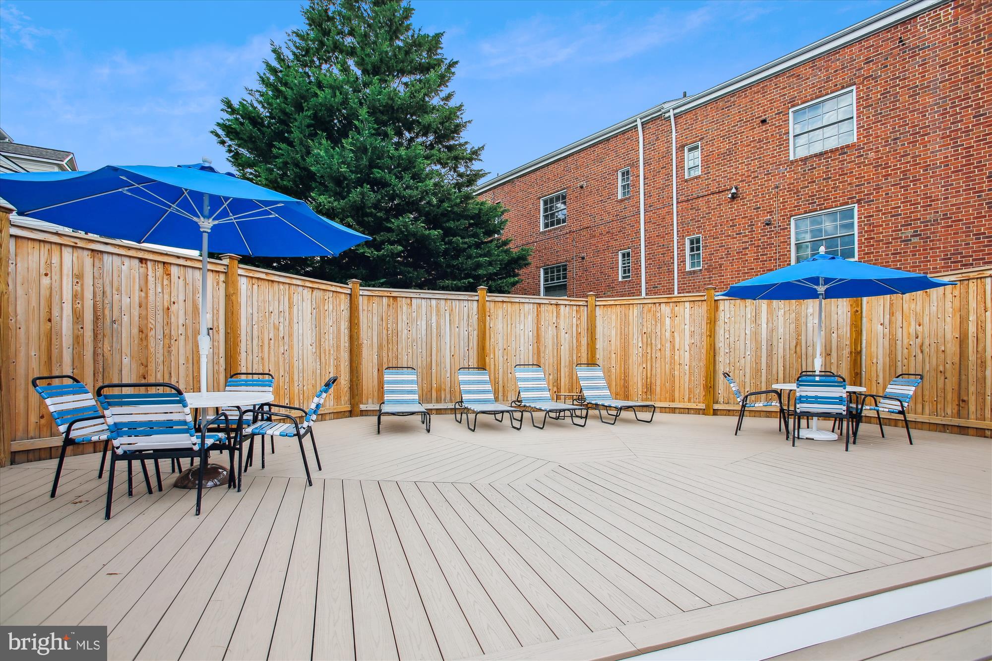 POTOWMACK CROSSING - Residential