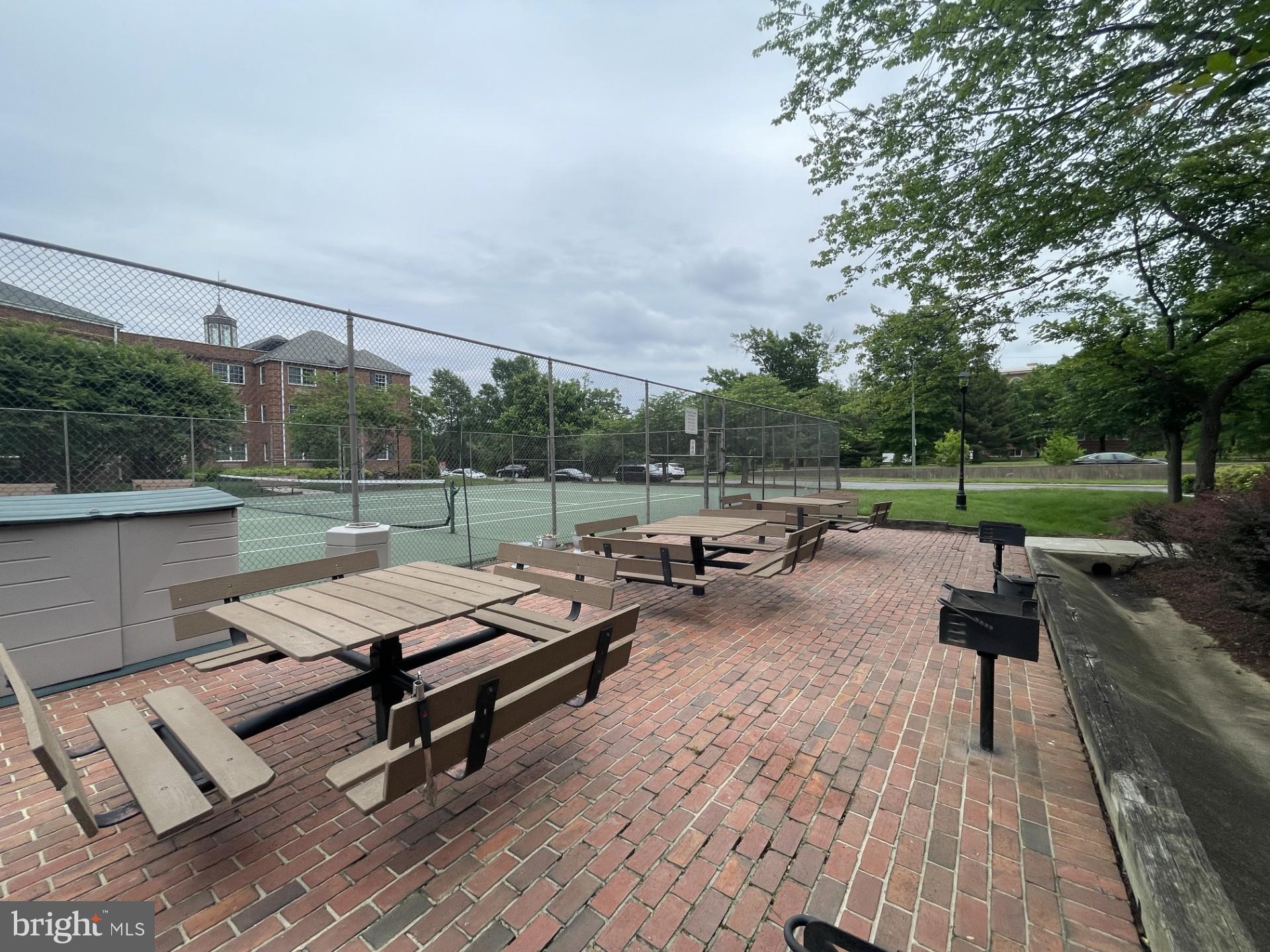 POTOWMACK CROSSING - Residential