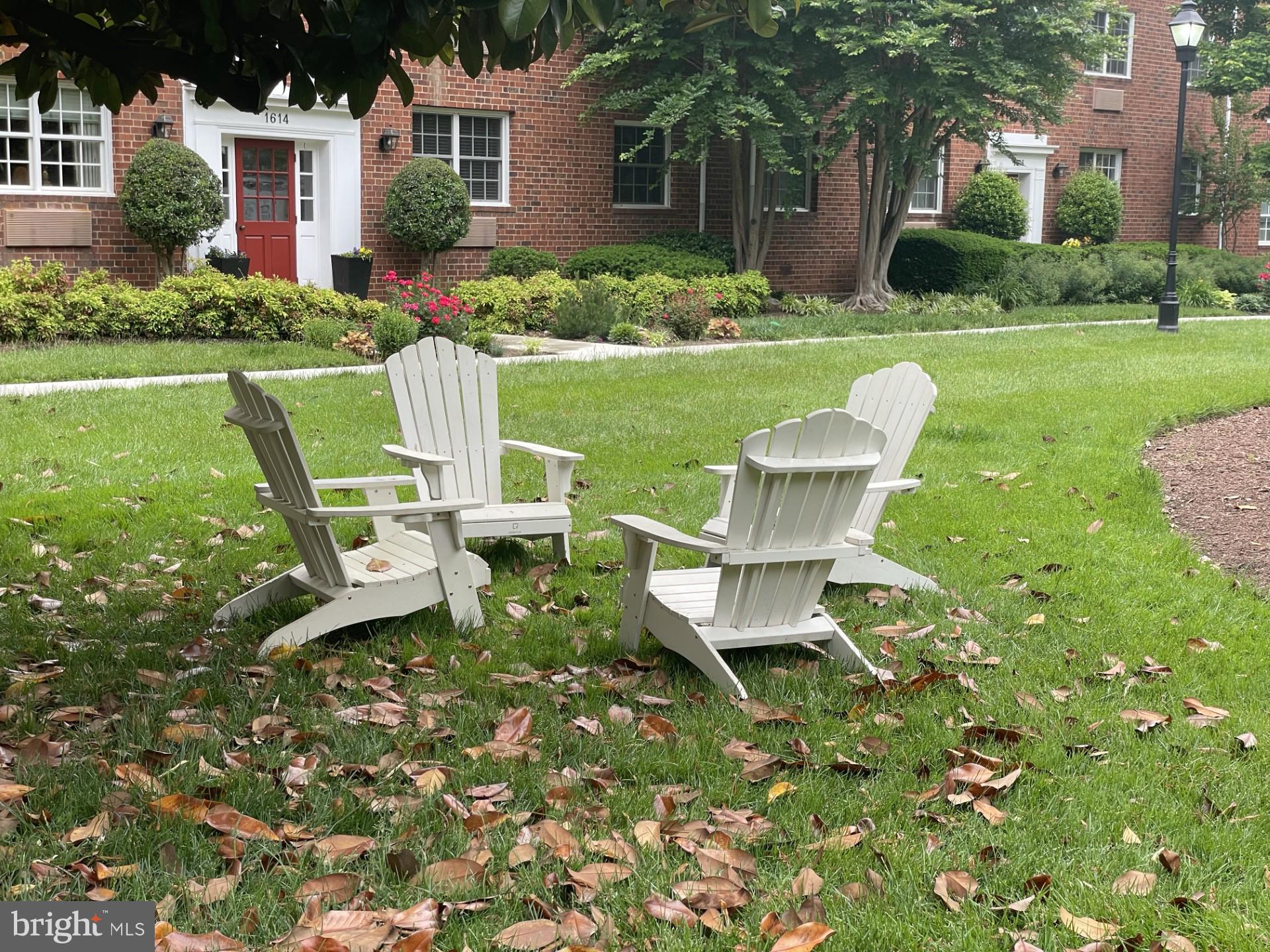 POTOWMACK CROSSING - Residential