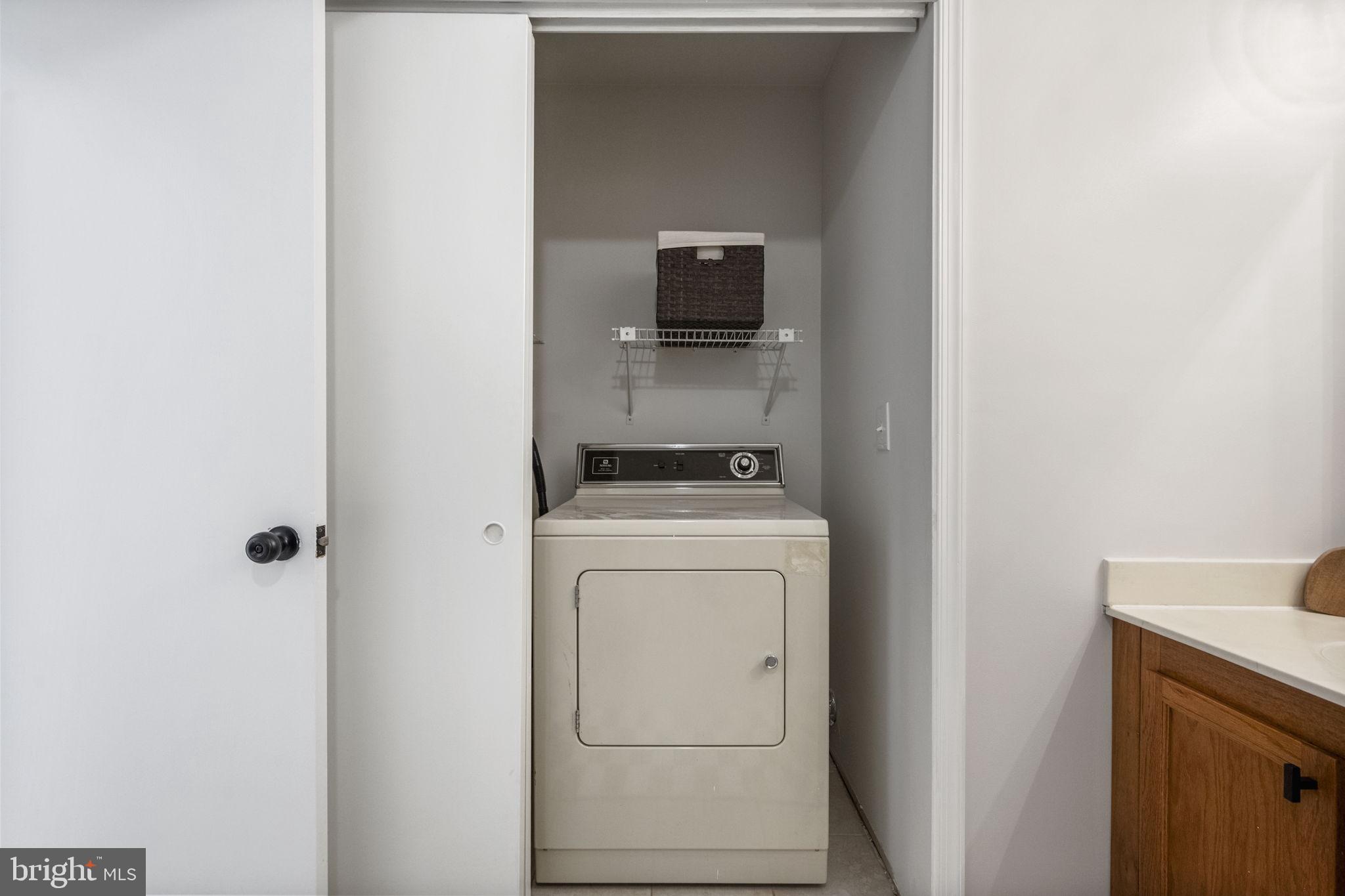 COUNTRYSIDE - Residential