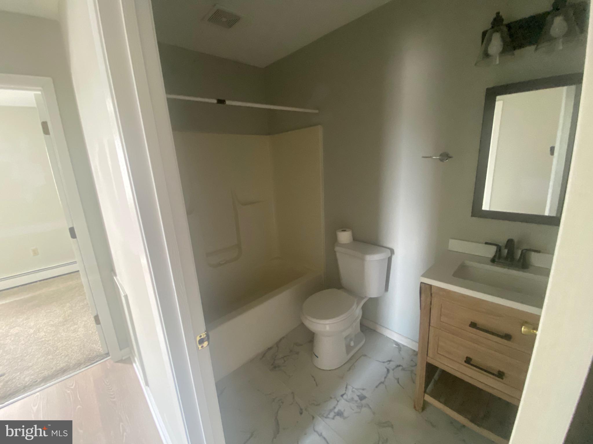 2712 NORTH MAIN AVENUE 303