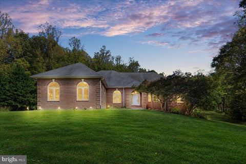 Photo of 15400 September Way, HAYMARKET, VA 20169 (MLS # VAPW2126400)