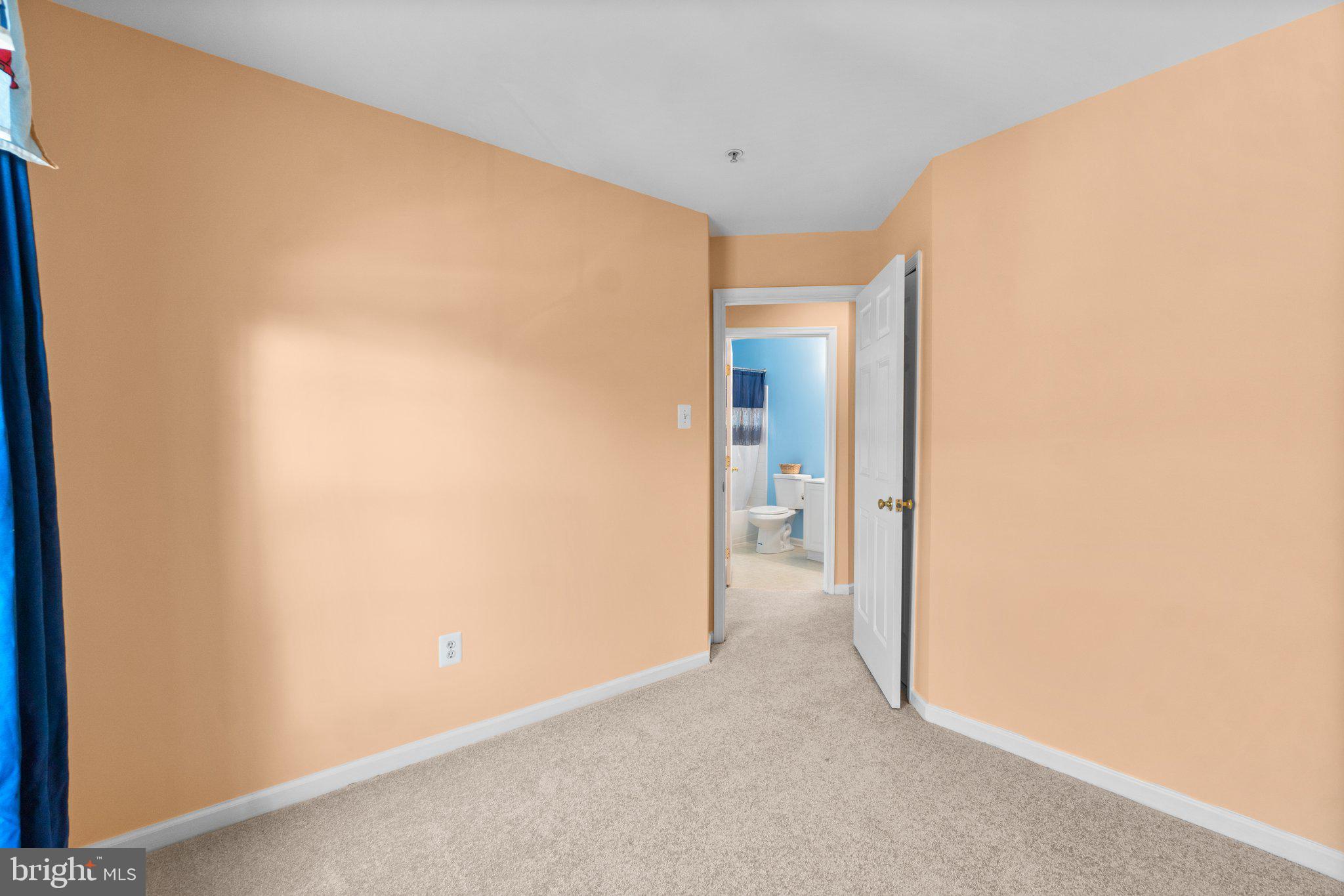 WAVERLY WOODS - Residential Lease