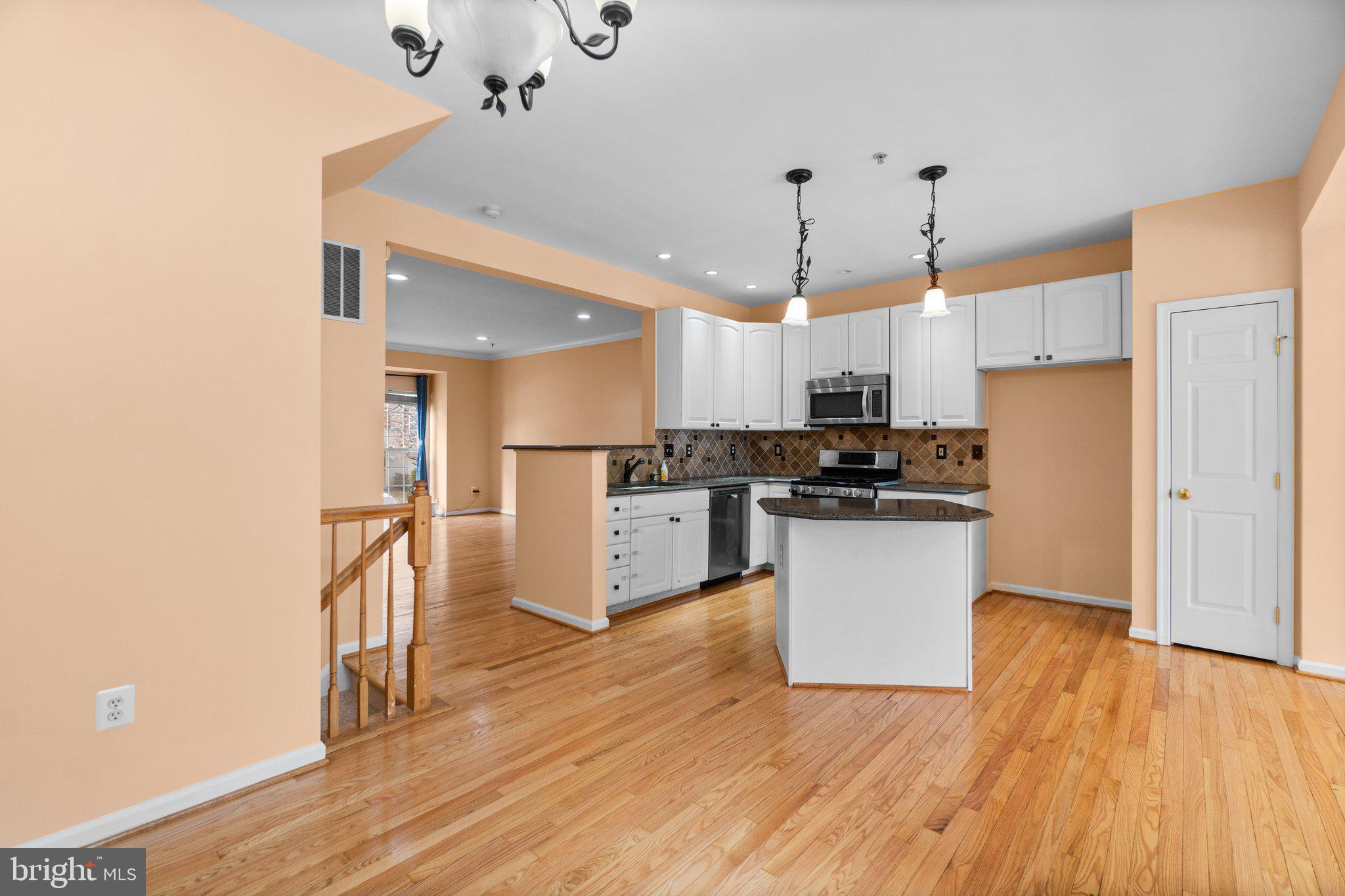 WAVERLY WOODS - Residential Lease