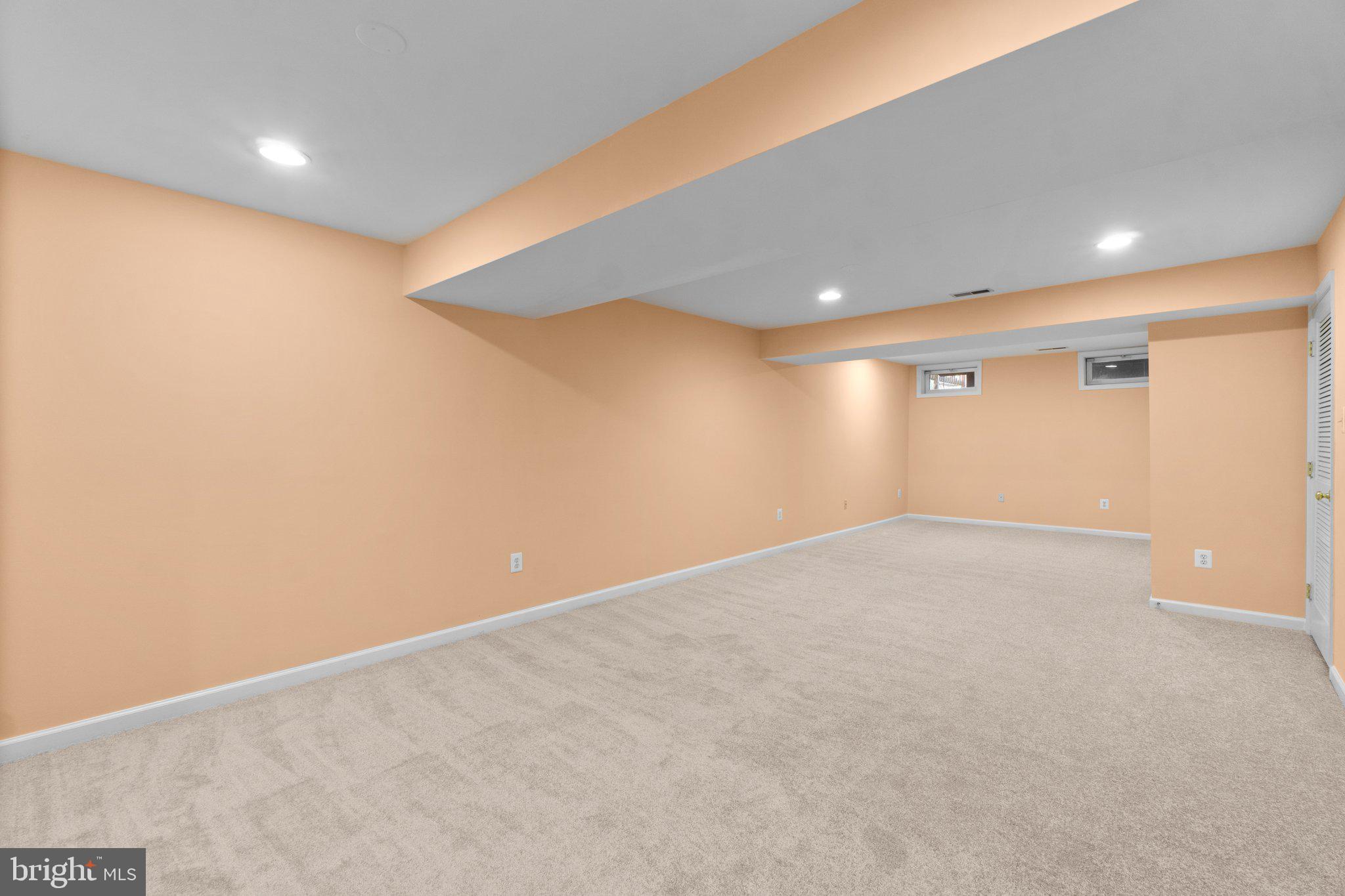 WAVERLY WOODS - Residential Lease