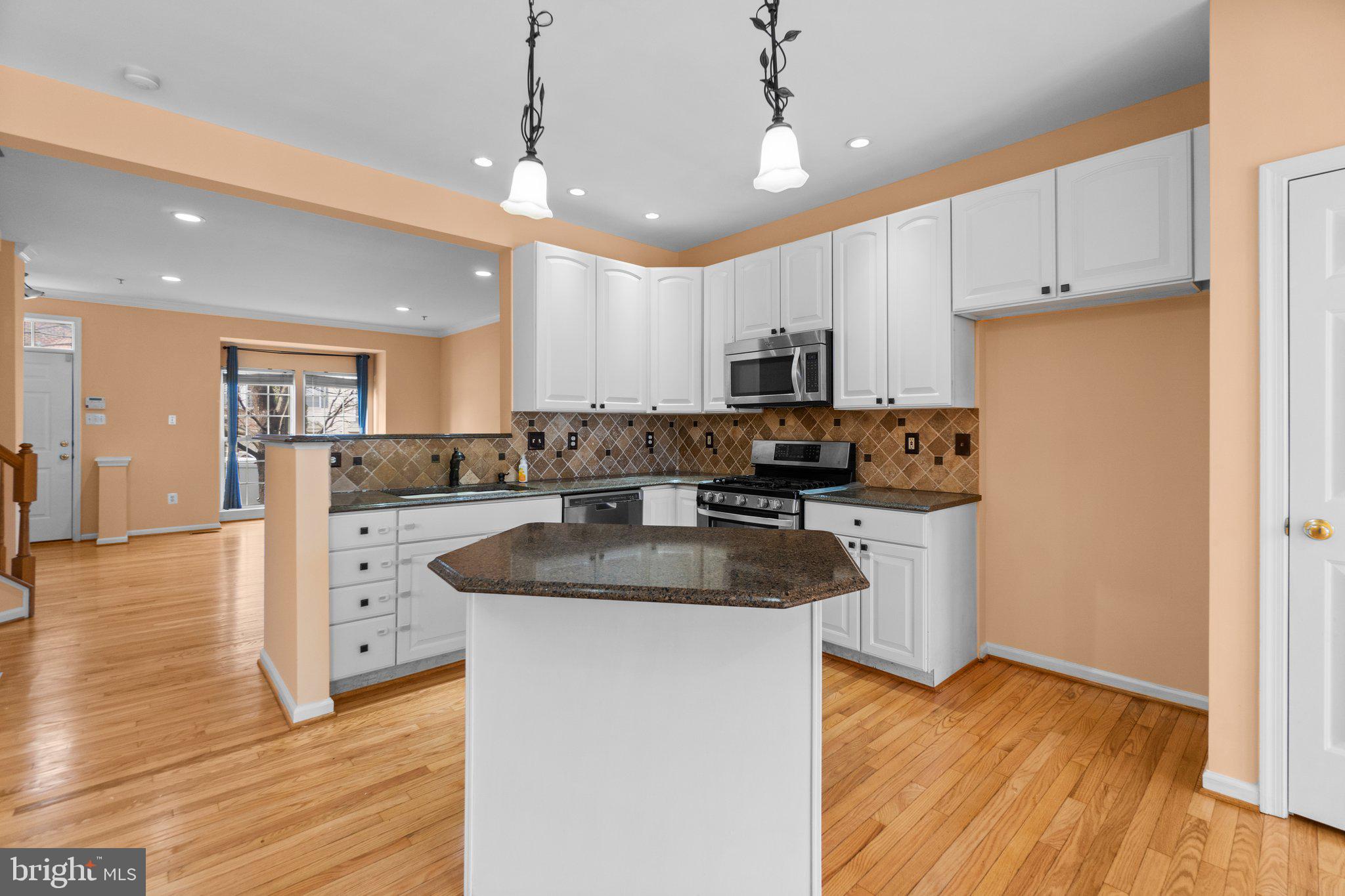 WAVERLY WOODS - Residential Lease