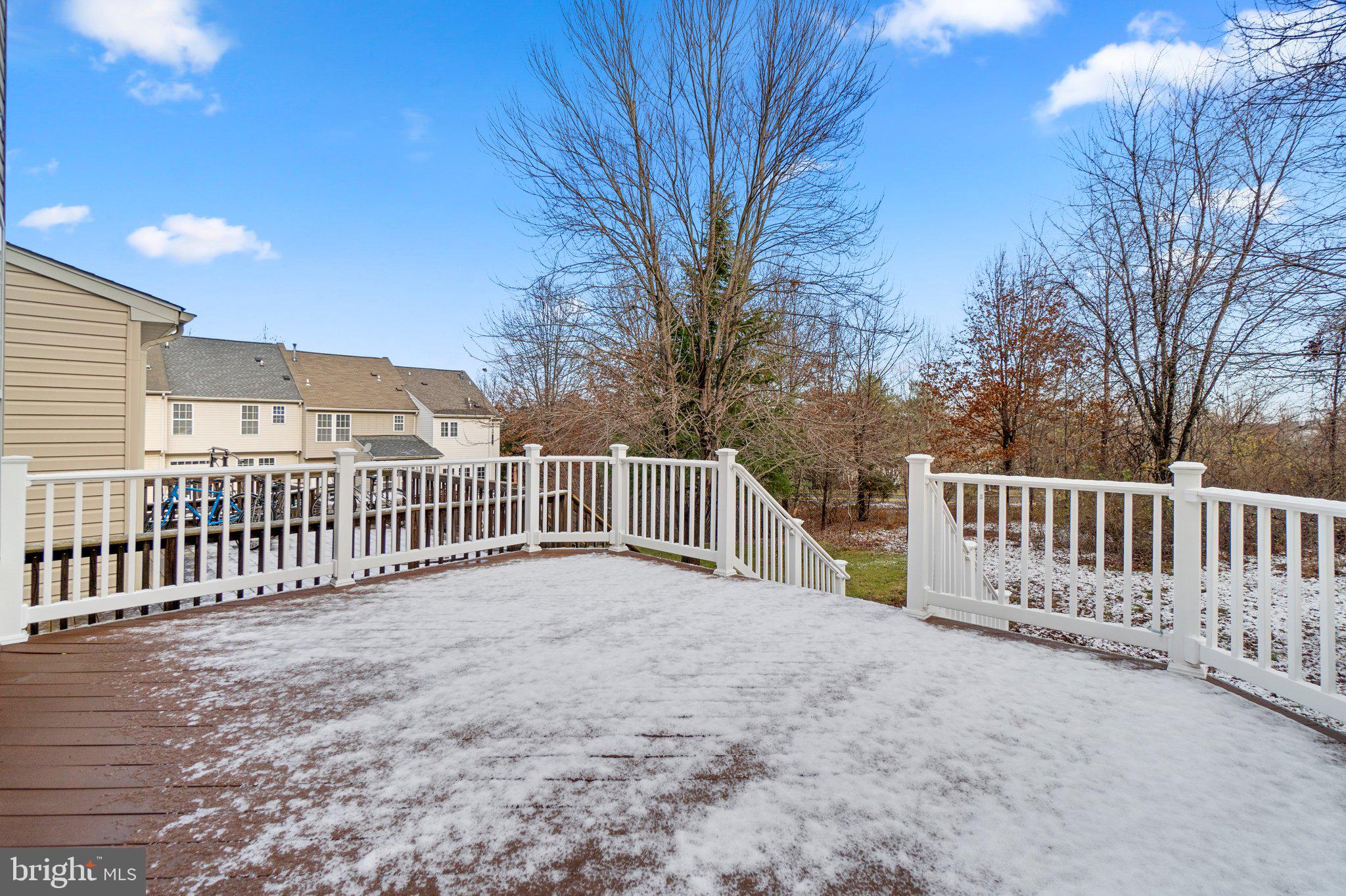 WAVERLY WOODS - Residential Lease