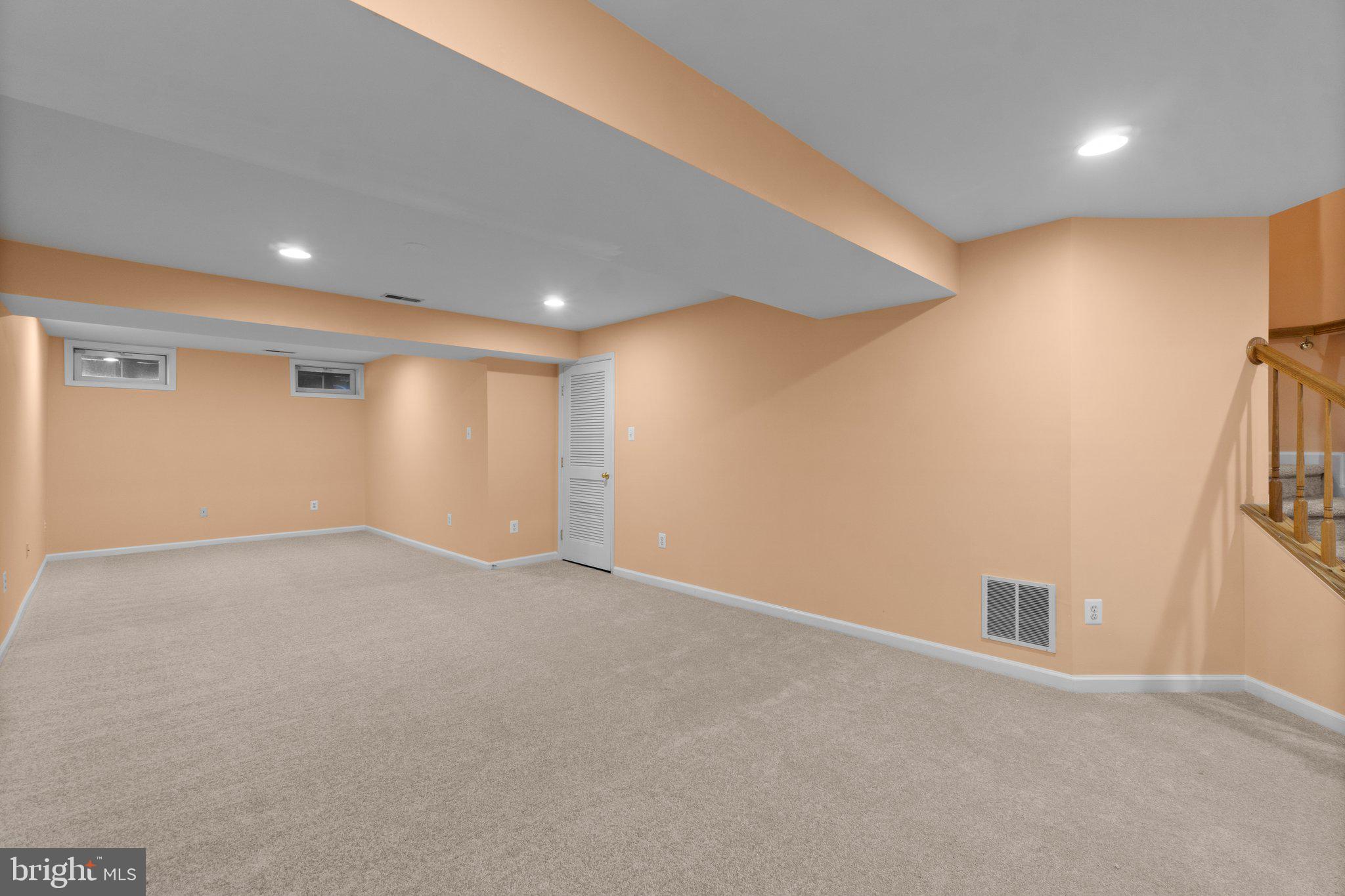 WAVERLY WOODS - Residential Lease