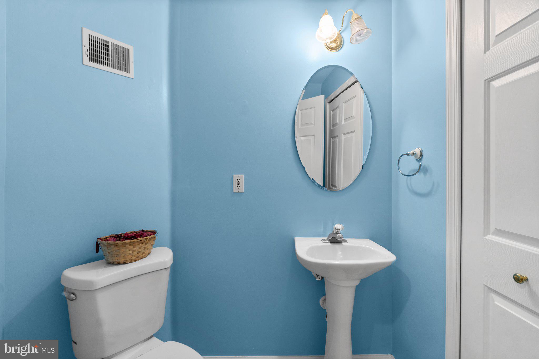 WAVERLY WOODS - Residential Lease