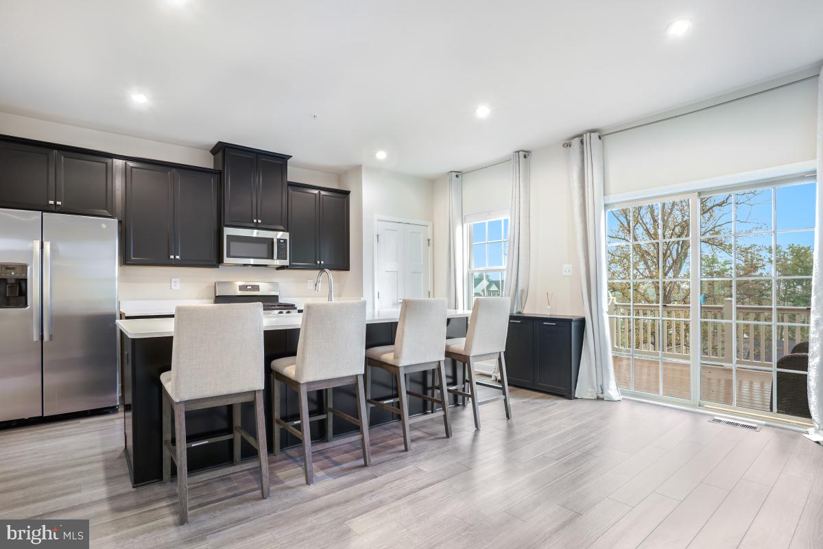 LAKE LINGANORE - Residential